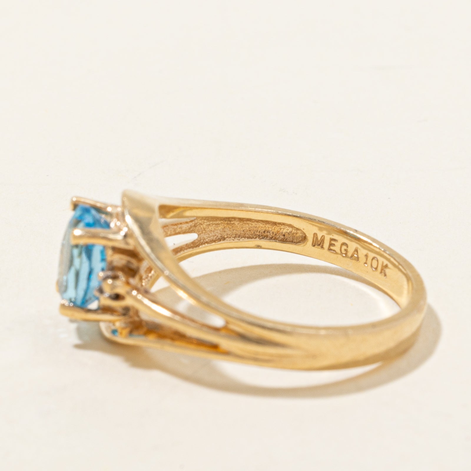 Blue Topaz and Diamond Ring - 0.95ct Natural Blue Topaz with 0.03ctw Diamond Accents - Size 6.75 - Elegant Jewelry for Engagement, Anniversary & Special Occasions