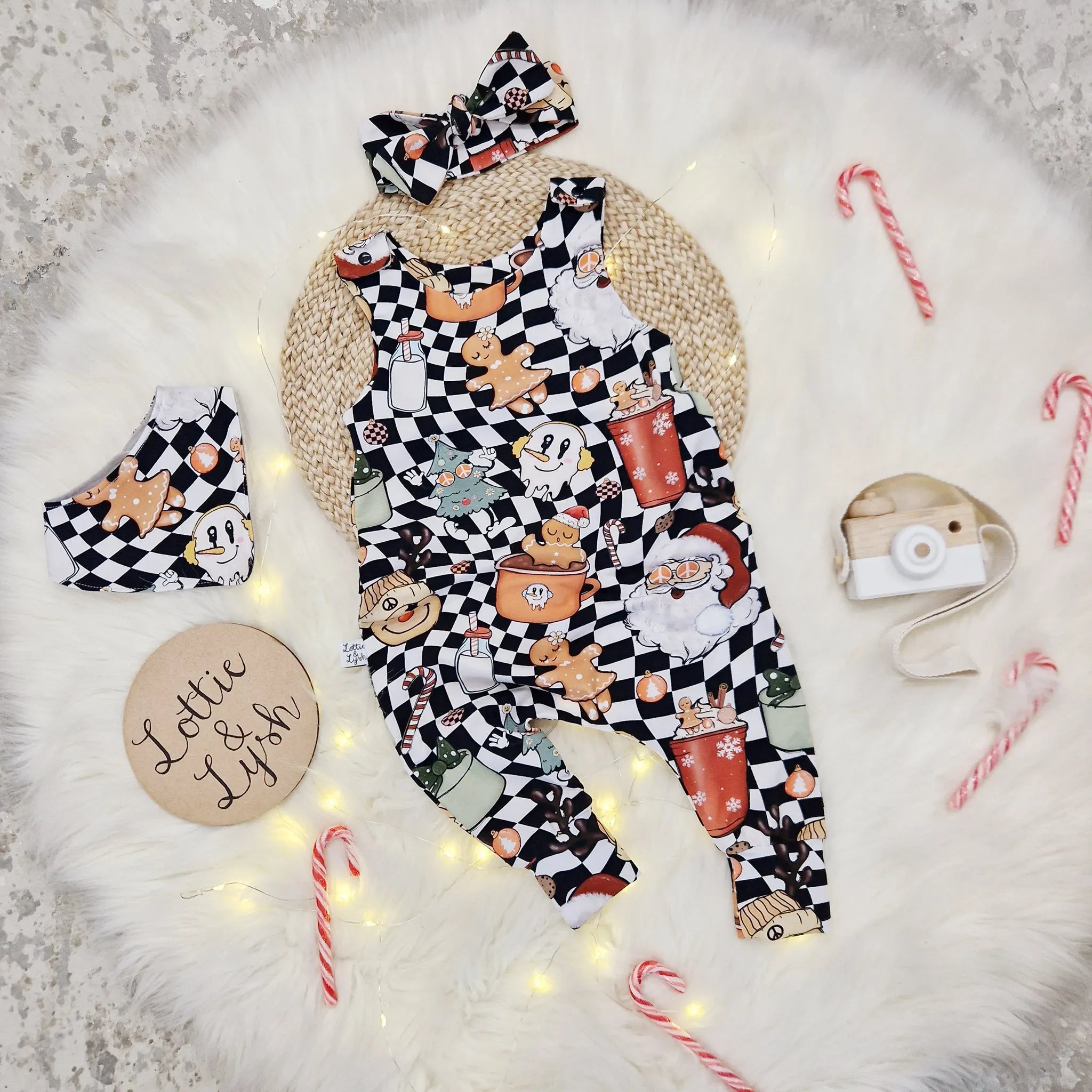 Stylish Hipster Santa Dungarees for Babies & Toddlers (0-6 Years) - Perfect for Christmas Photos, Holiday Parties & Festive Family Gatherings