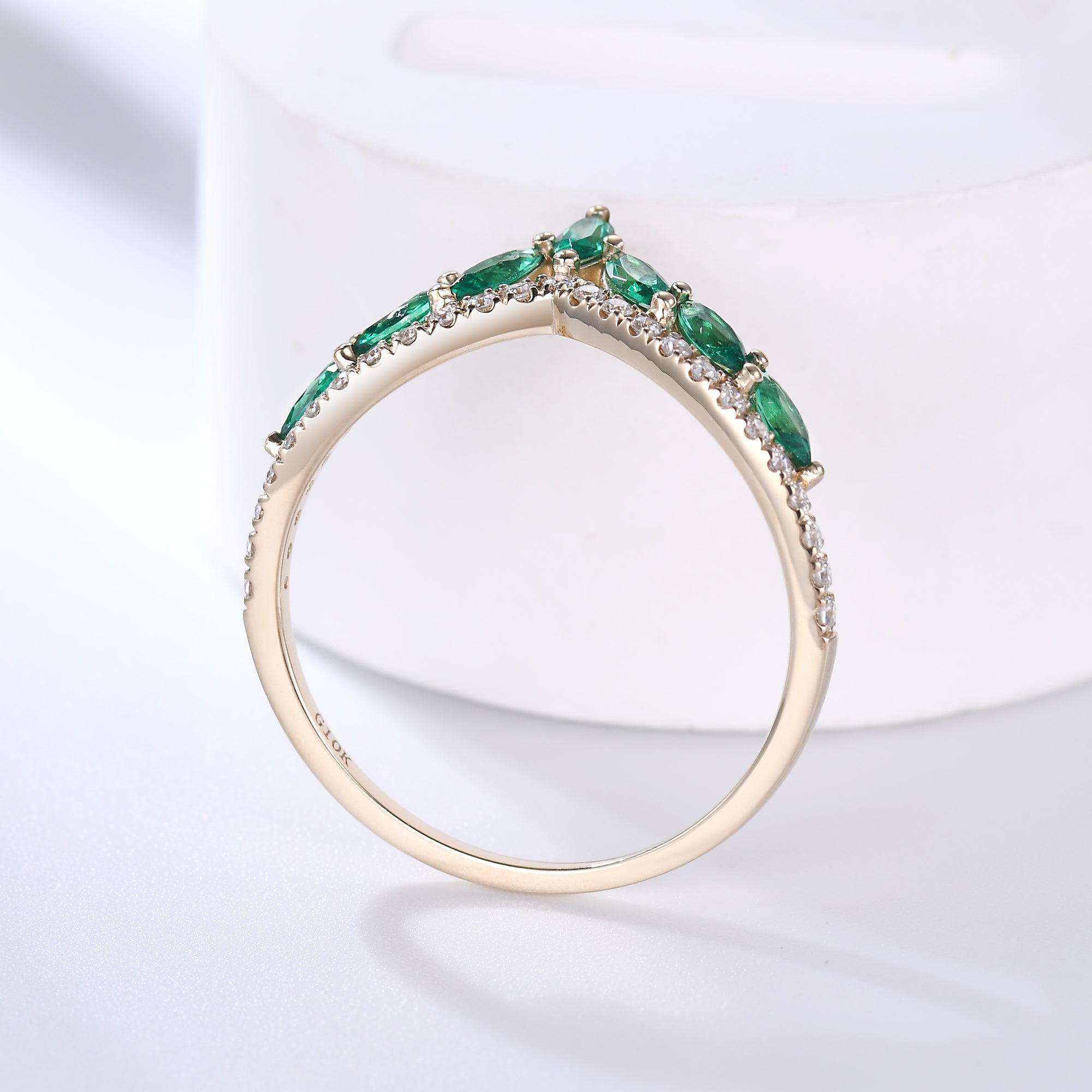 Exquisite Marquise Emerald Curved Wedding Band - 14K Yellow Gold Moissanite Engagement Ring for Women | Perfect for Bridal Jewelry, Anniversary Gifts & Special Occasions