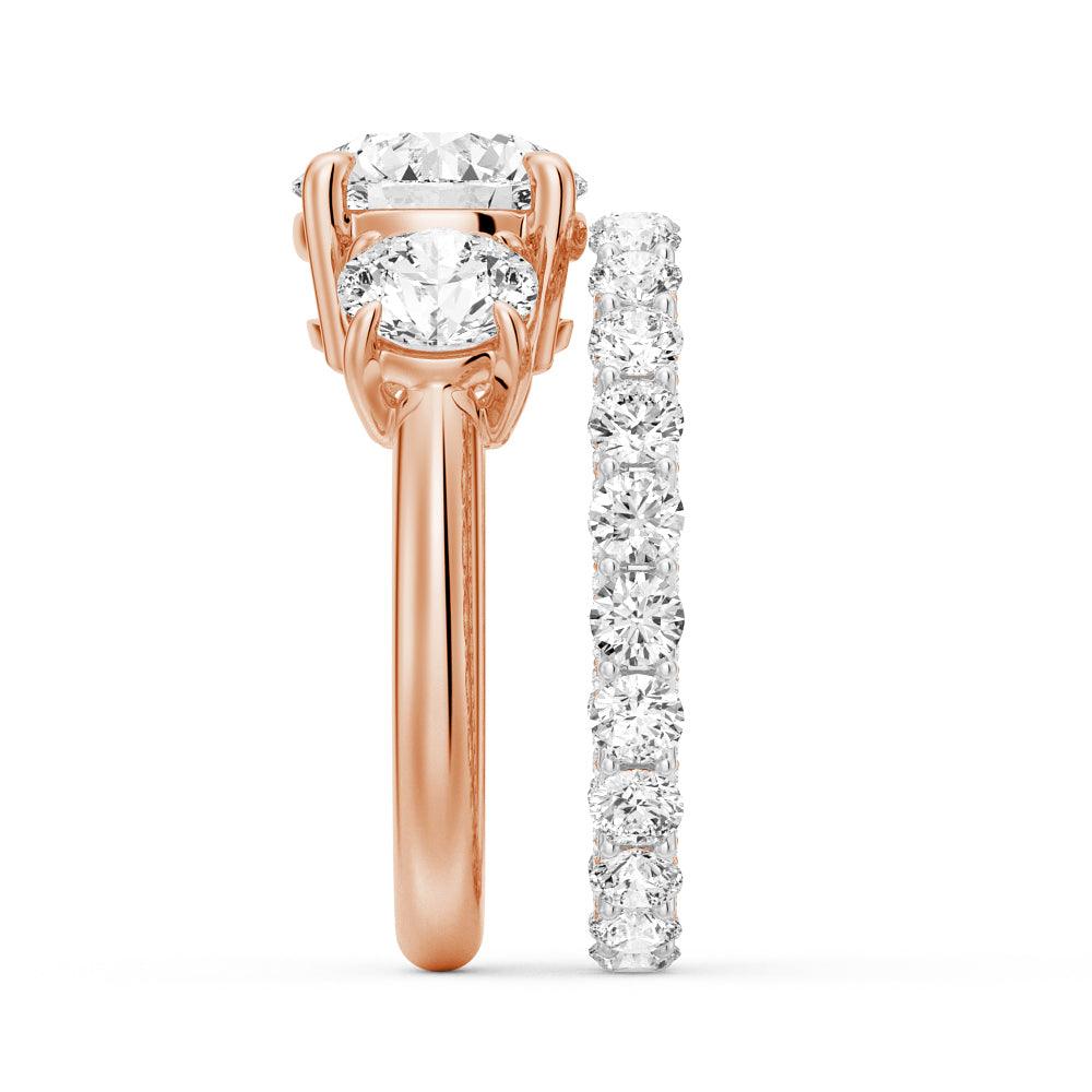 Exquisite Round Cut Three Stone Moissanite Engagement Ring for Women - Perfect for Proposals, Anniversaries & Special Occasions
