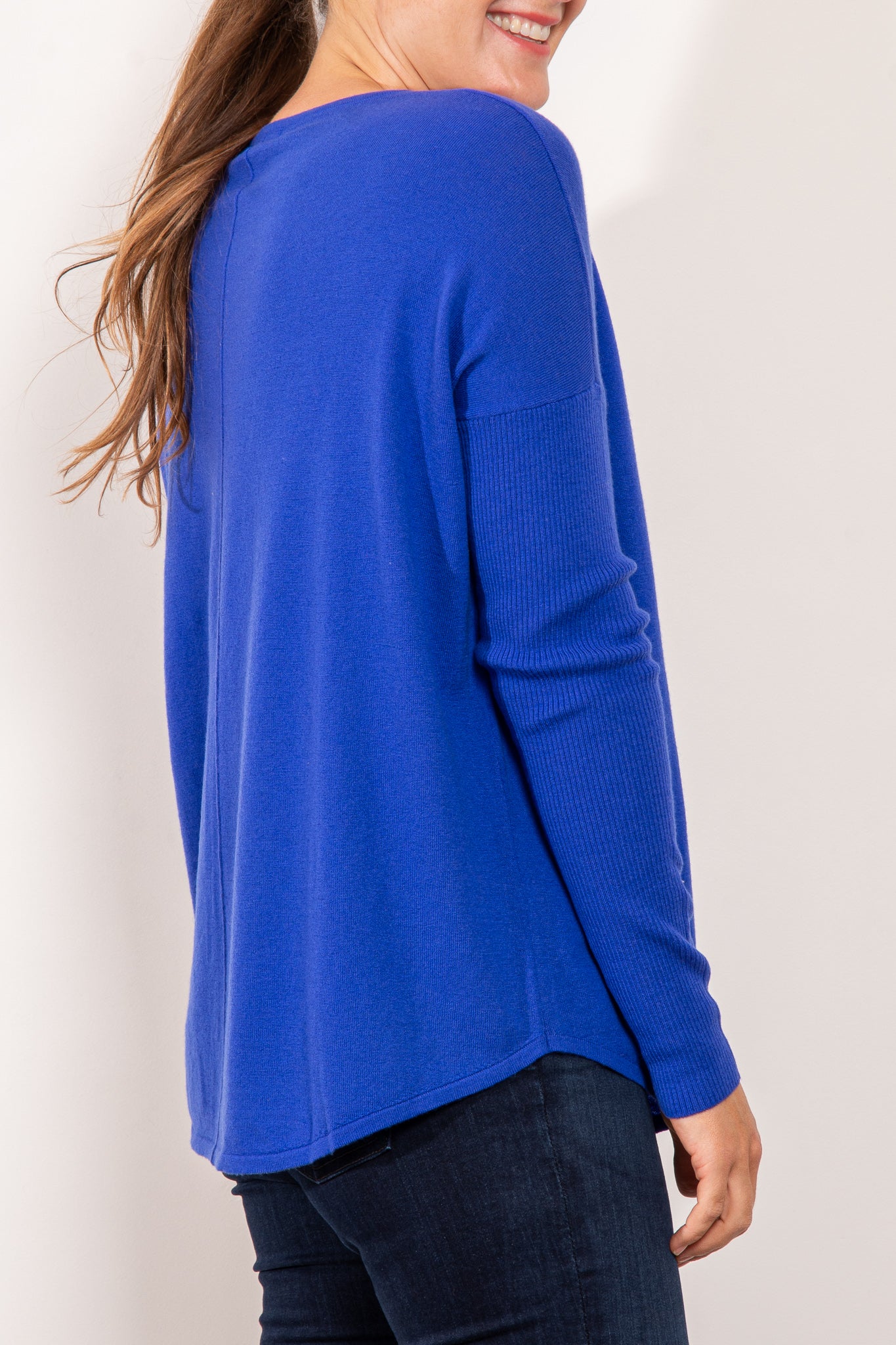 Bridge & Lord Curved Hem Crew Neck Sweater for Women - Soft Knit Pullover for Casual Wear & Office Outfits