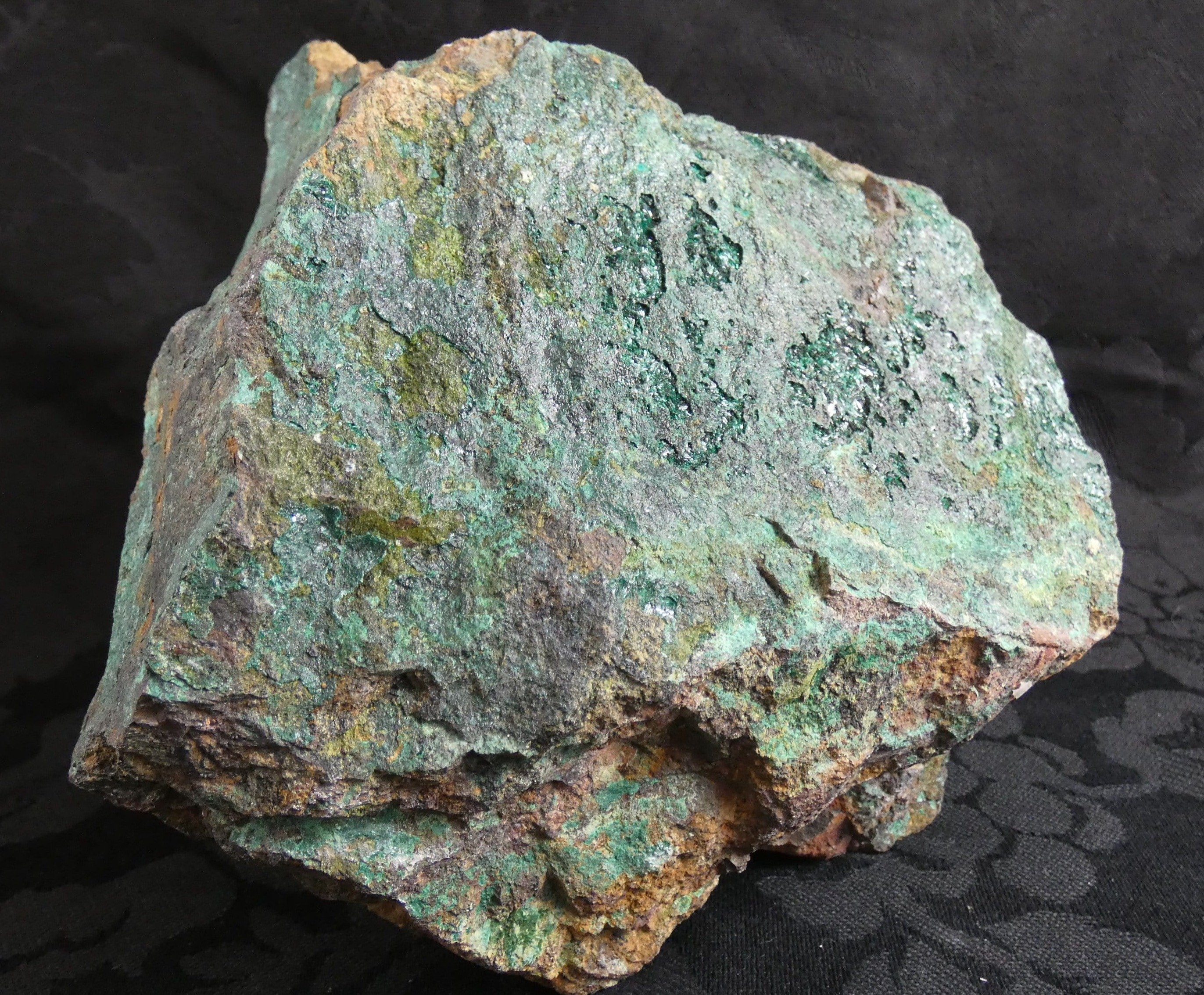 Natural Atacamite Mineral Specimen for Collectors - Rare Copper Chloride Hydroxide Crystal - Perfect for Geology Enthusiasts & Home Decor Display
