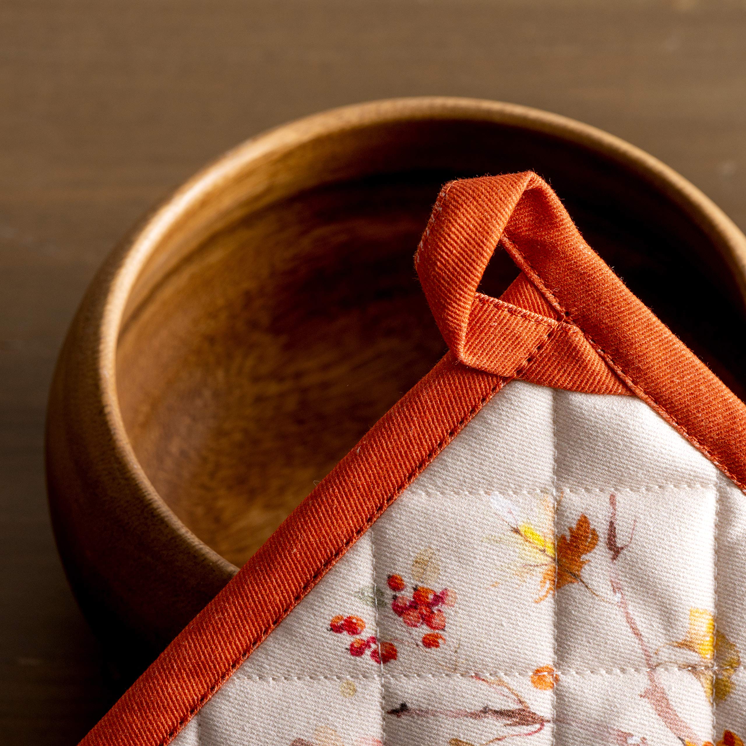 Hermine 100% Cotton Heat Resistant Pot Holder Set of 2 - 8x8 Inch Kitchen Hot Pads with Loop for Microwave, BBQ & Hot Pans (Kelim Prairie Design) - Perfect for Thanksgiving & Christmas Cooking, Baking and Holiday Entertaining