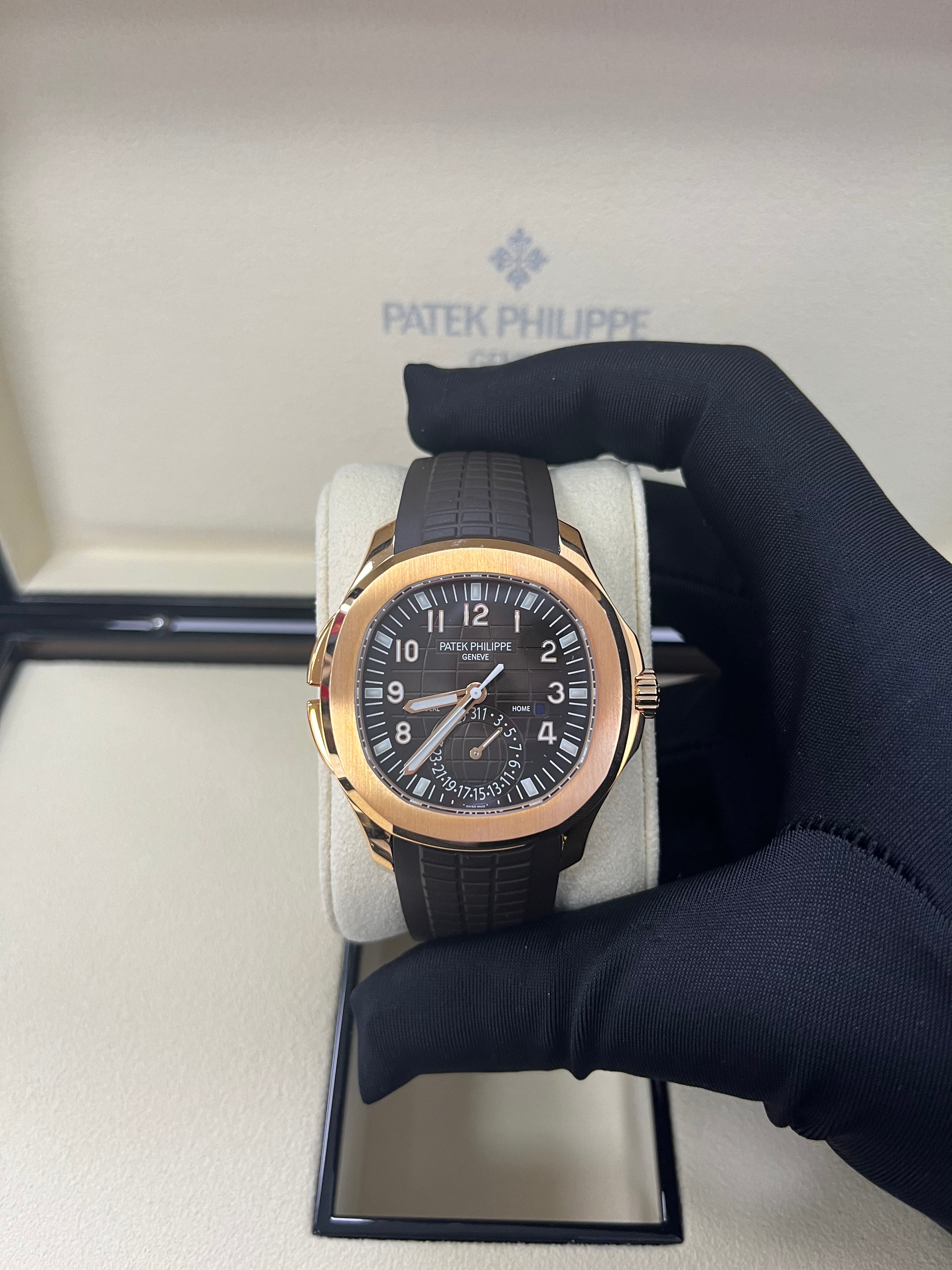 Patek Philippe Aquanaut 5164R-001 Rose Gold Men's Watch with Chocolate Dial - Luxury Automatic Timepiece for Business, Travel & Special Occasions