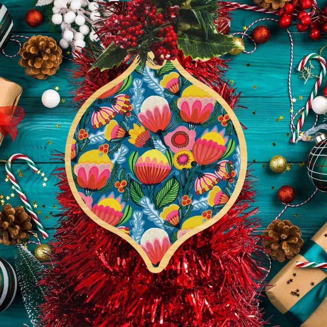 Color Pop Australian Christmas Card & Bauble - Festive Holiday Greeting Cards & Ornaments for Xmas Tree Decorations | Perfect for Holiday Gifts, Office Parties & Family Celebrations