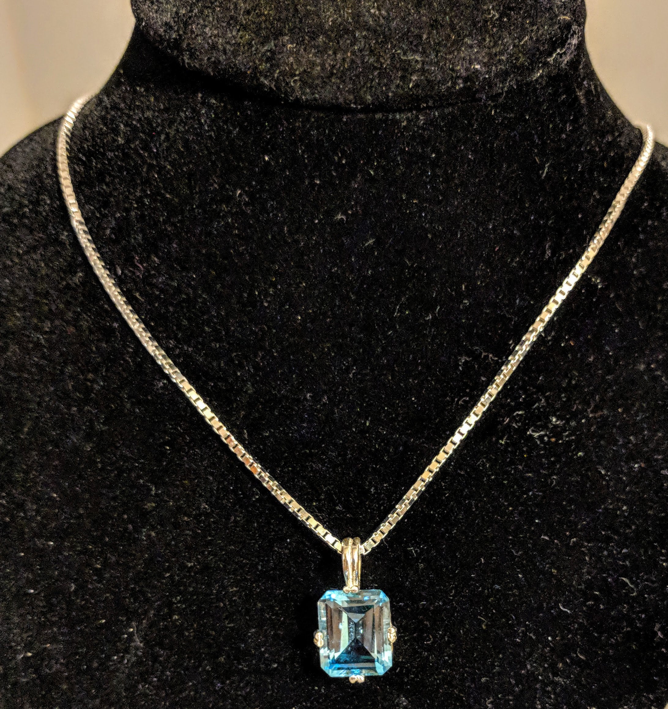 10x8mm Emerald Cut Natural Swiss Blue Topaz Pendant with Chain - Solid Sterling Silver or 14K White/Yellow Gold - VVS Clarity - Valentine's Day Gift for Her - Perfect for Anniversary, Birthday & Special Occasions