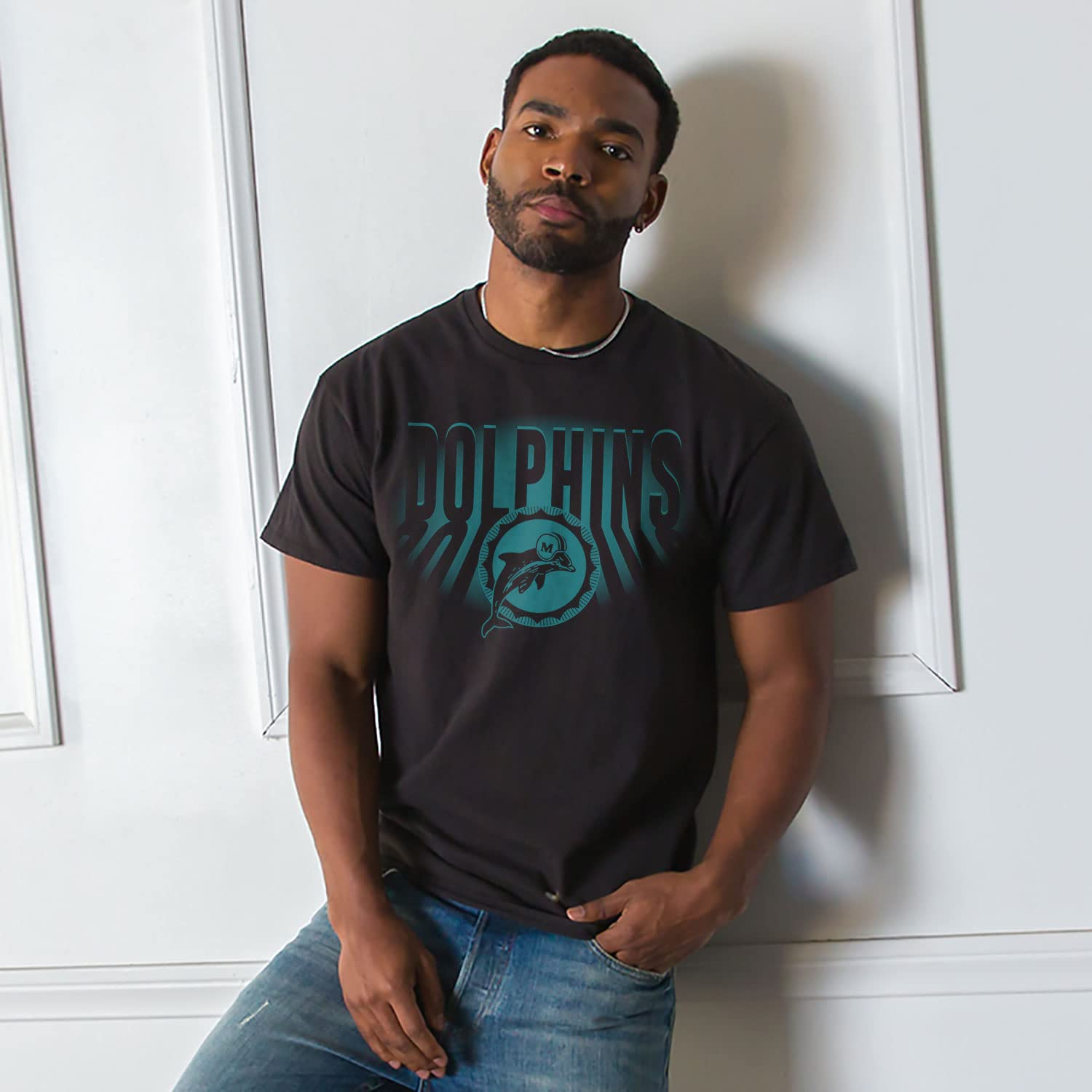 Officially Licensed NFL Junk Food Clothing Team Spotlight Short Sleeve T-Shirt for Men & Women - Football Fan Apparel for Game Day & Casual Wear