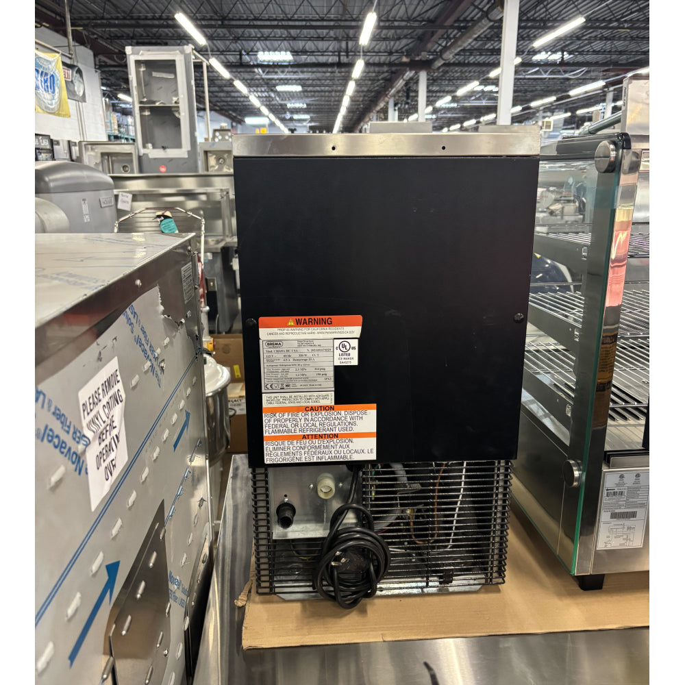 Brema CB249A HC AWS 15 Air Cooled Undercounter Cube Ice Machine - 62 Lbs Daily Production - Perfect for Restaurants, Bars, and Small Businesses