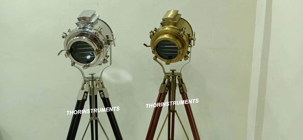 THOR INSTRUMENTS Royal Nautical Set of 2 Spotlight Wooden Tripod Floor Lamps - Vintage Industrial Lighting Stand for Home, Office & Studio Decor - Perfect for Living Room, Bedroom or Wedding Decoration