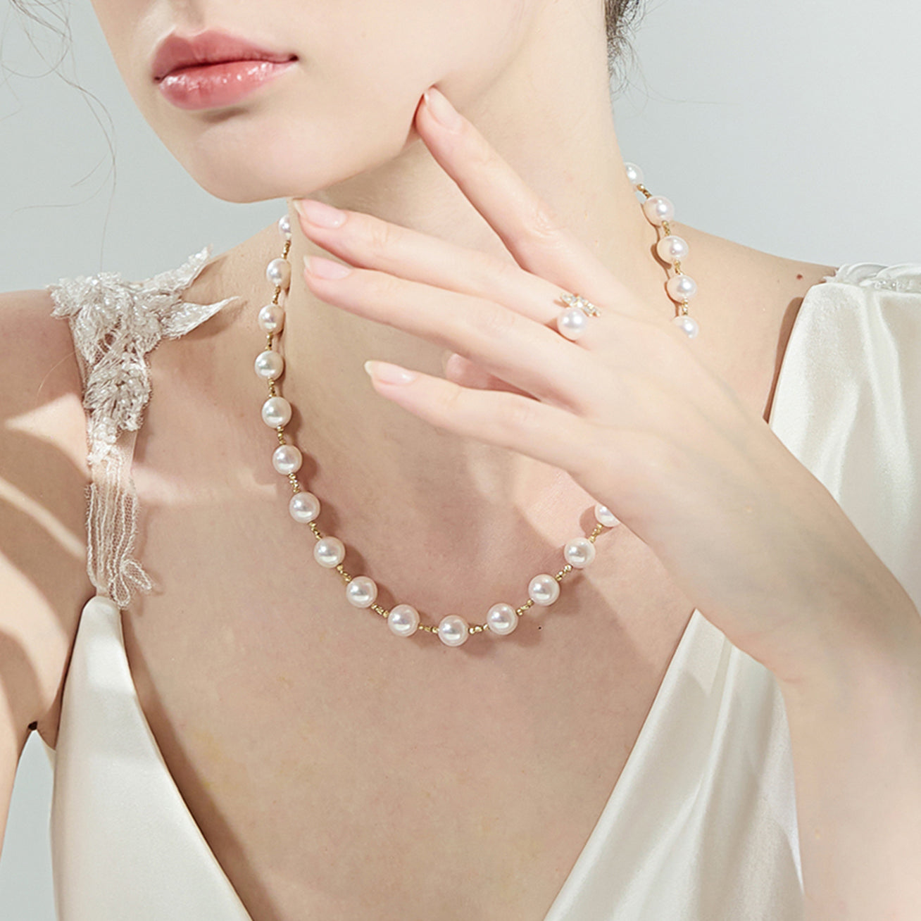 18K Gold Lustrous Aurora Akoya Pearl Necklace KN00190 - Elegant Jewelry for Weddings, Parties & Special Occasions