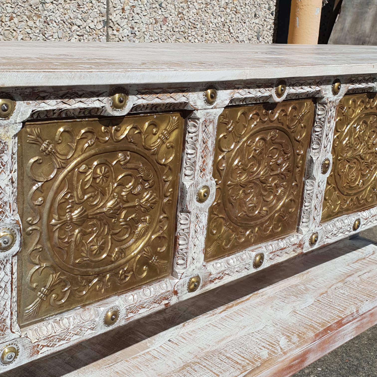 Handmade Carved Solid Hardwood Console Table with Brass Fittings - Elegant Entryway Furniture for Living Room, Hallway & Foyer Decor