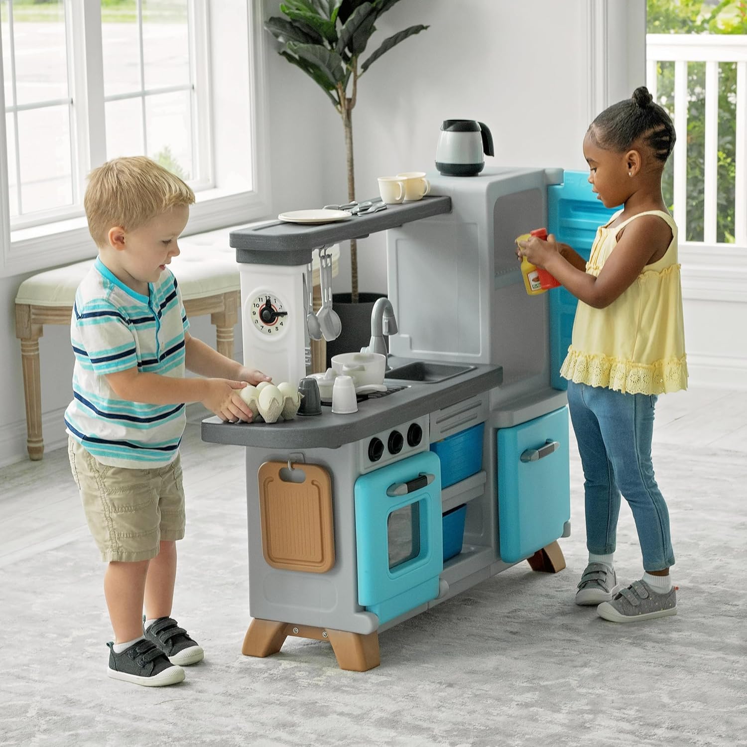 Step2 Cooking Time Kids Kitchen Playset - Durable Plastic Indoor/Outdoor Play Kitchen with Lights, Sounds & 23 Toy Accessories for Toddlers 2+ Years | Pretend Play, Role Playing, Birthday Gift for Boys & Girls