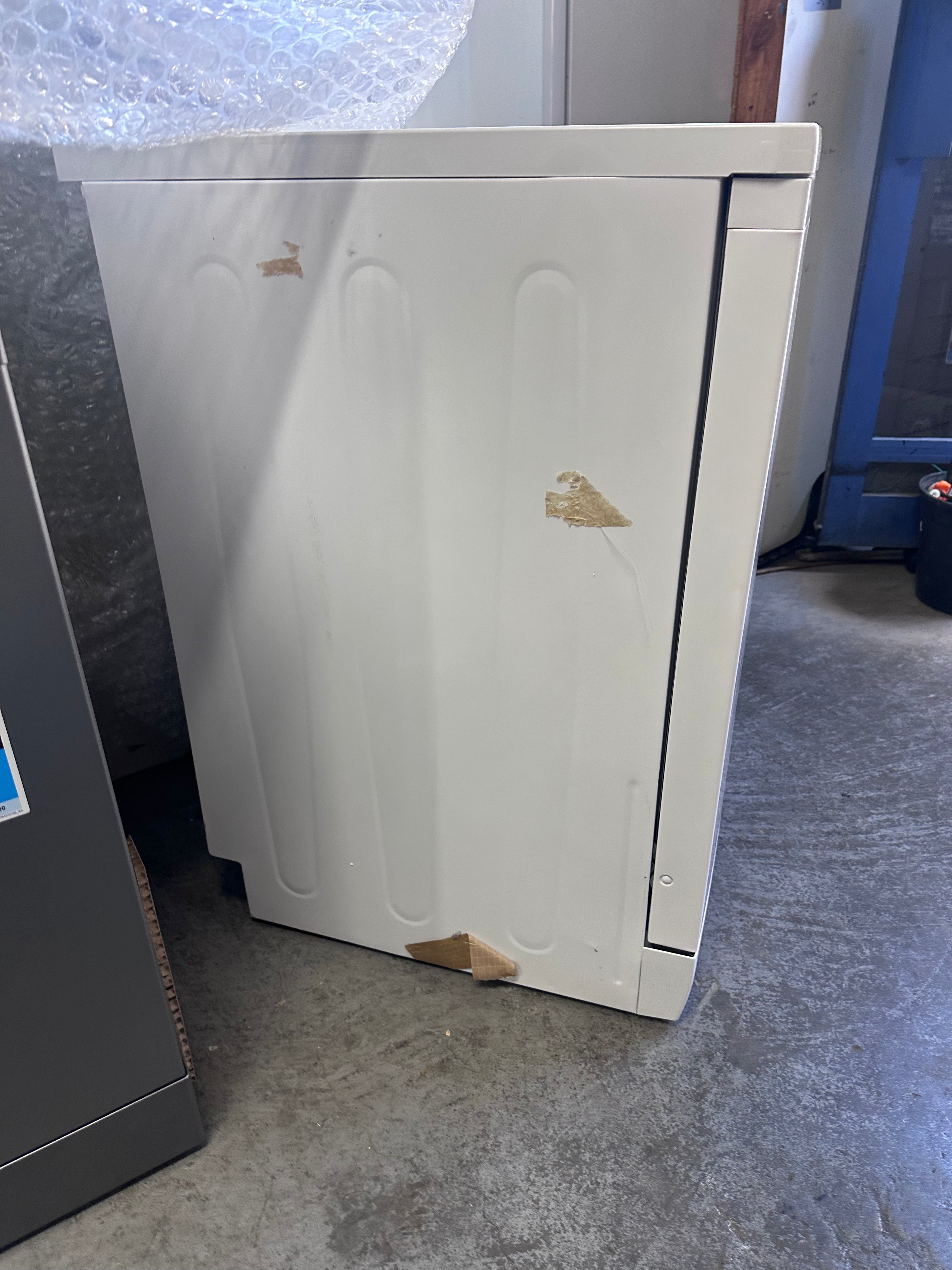 Beko BDFB1630W 16 Place Freestanding Dishwasher in White - Factory Second | Perfect for Large Families & Open Kitchen Spaces