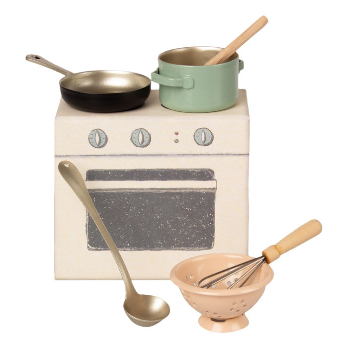 Maileg Deluxe Wooden Cooking Set for Kids - Pretend Play Kitchen Toy with Utensils & Accessories - Perfect for Imaginative Play, Role-Playing Games & Early Childhood Development
