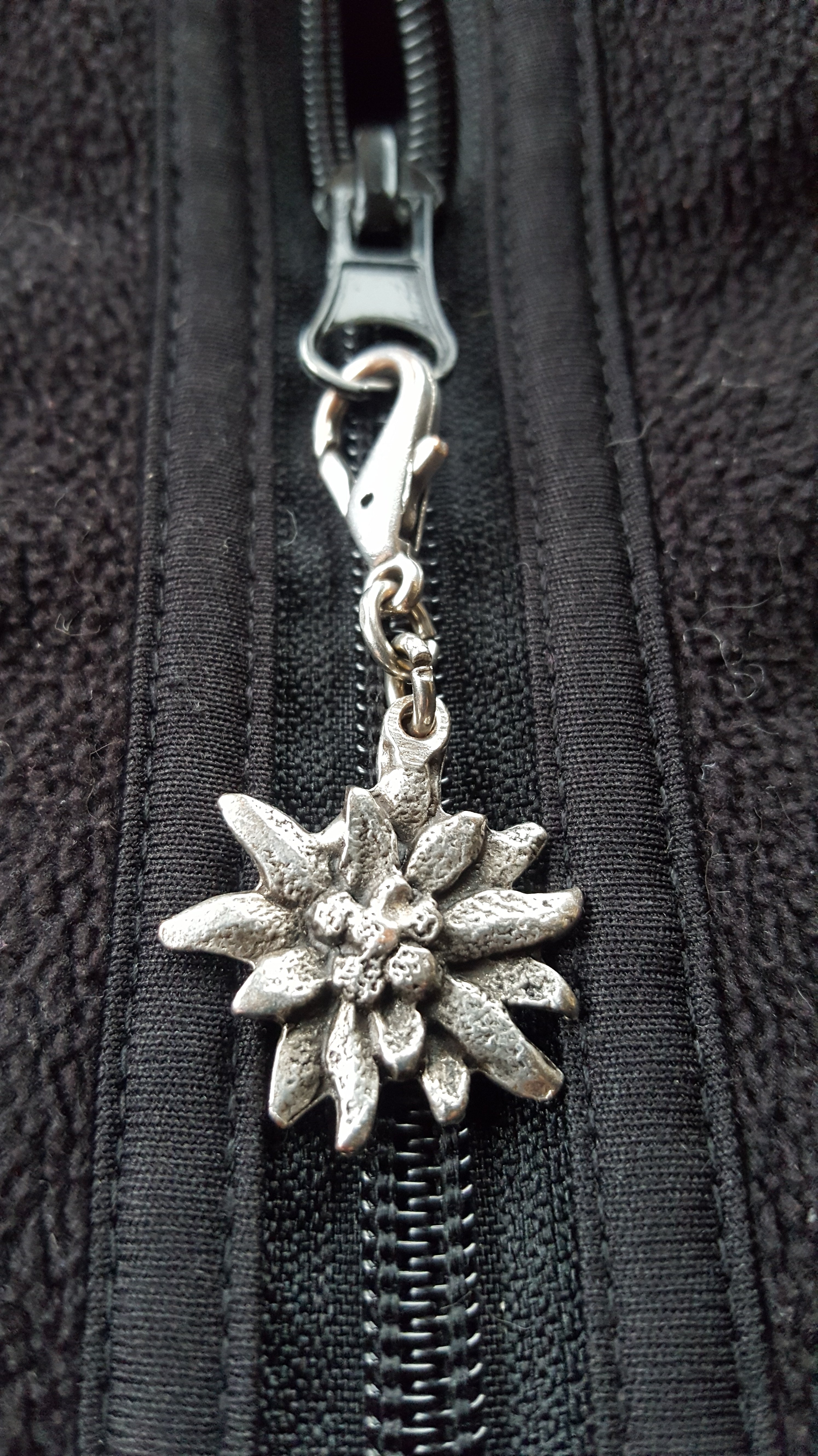 Alpine Zipper Pulls - Durable & Stylish Zipper Accessories for Jackets, Bags & Outdoor Gear - Perfect for Hiking, Camping & Travel Accessories