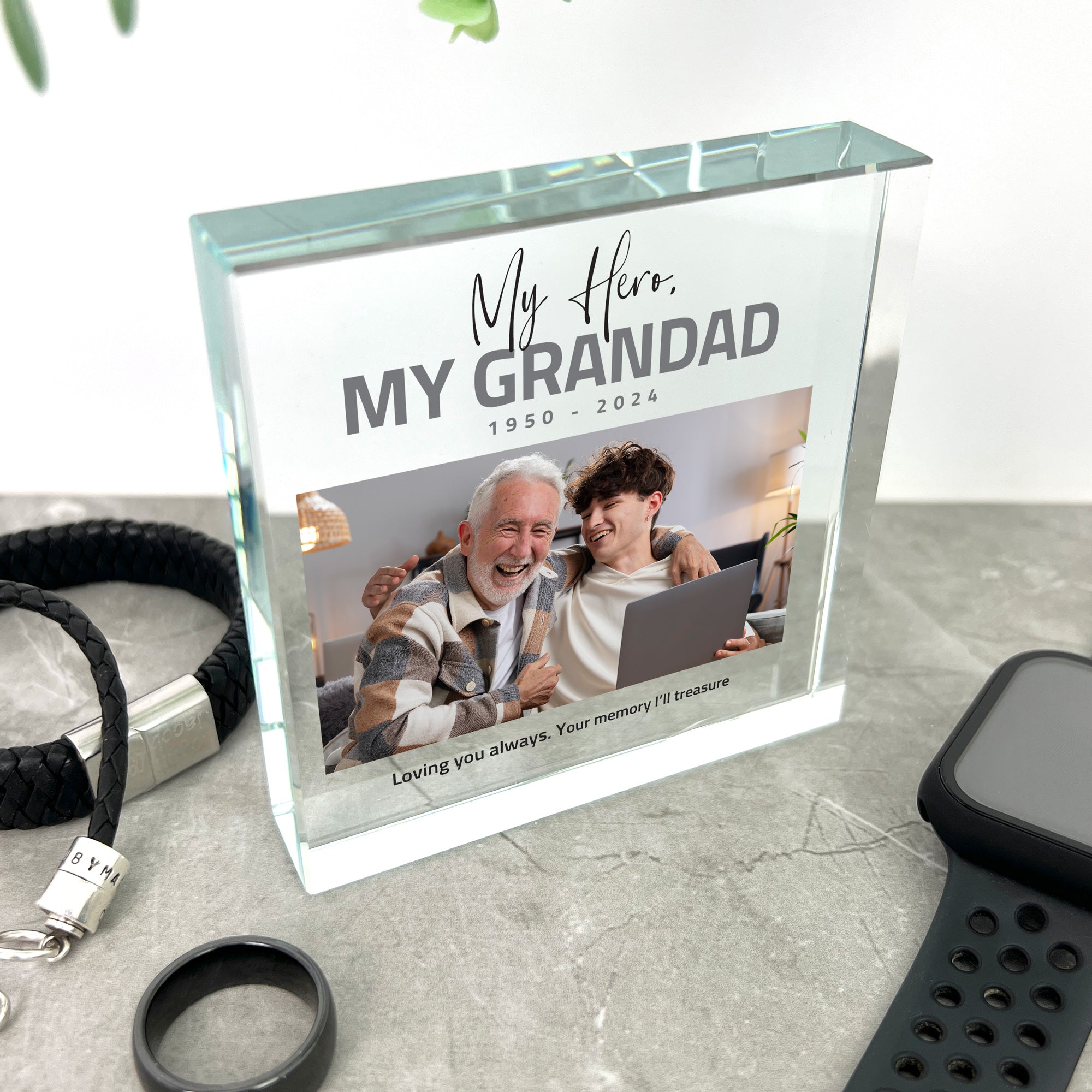 Personalized Memorial Photo Crystal Keepsake with Bold Text - Custom Engraved Gift for Loved Ones, Perfect for Anniversaries, Funerals & Remembrance Ceremonies