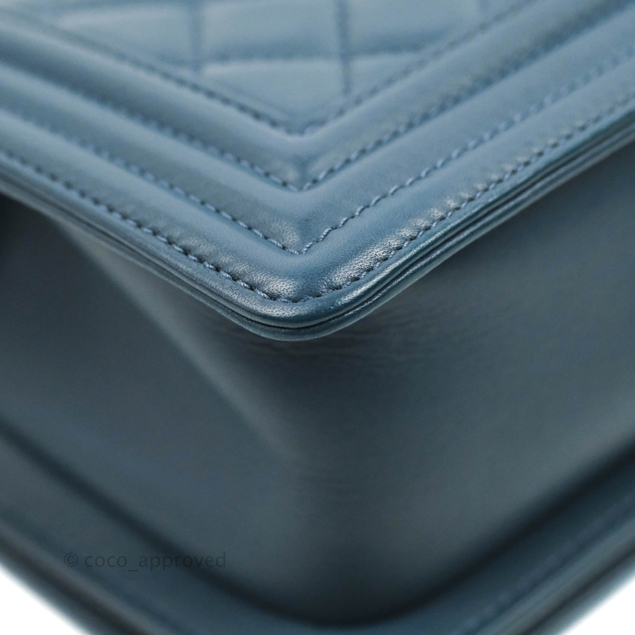 Chanel Boy Small Navy Blue Calfskin Leather Bag with Ruthenium Hardware - Perfect for Evening Events & Luxury Fashion Accessories