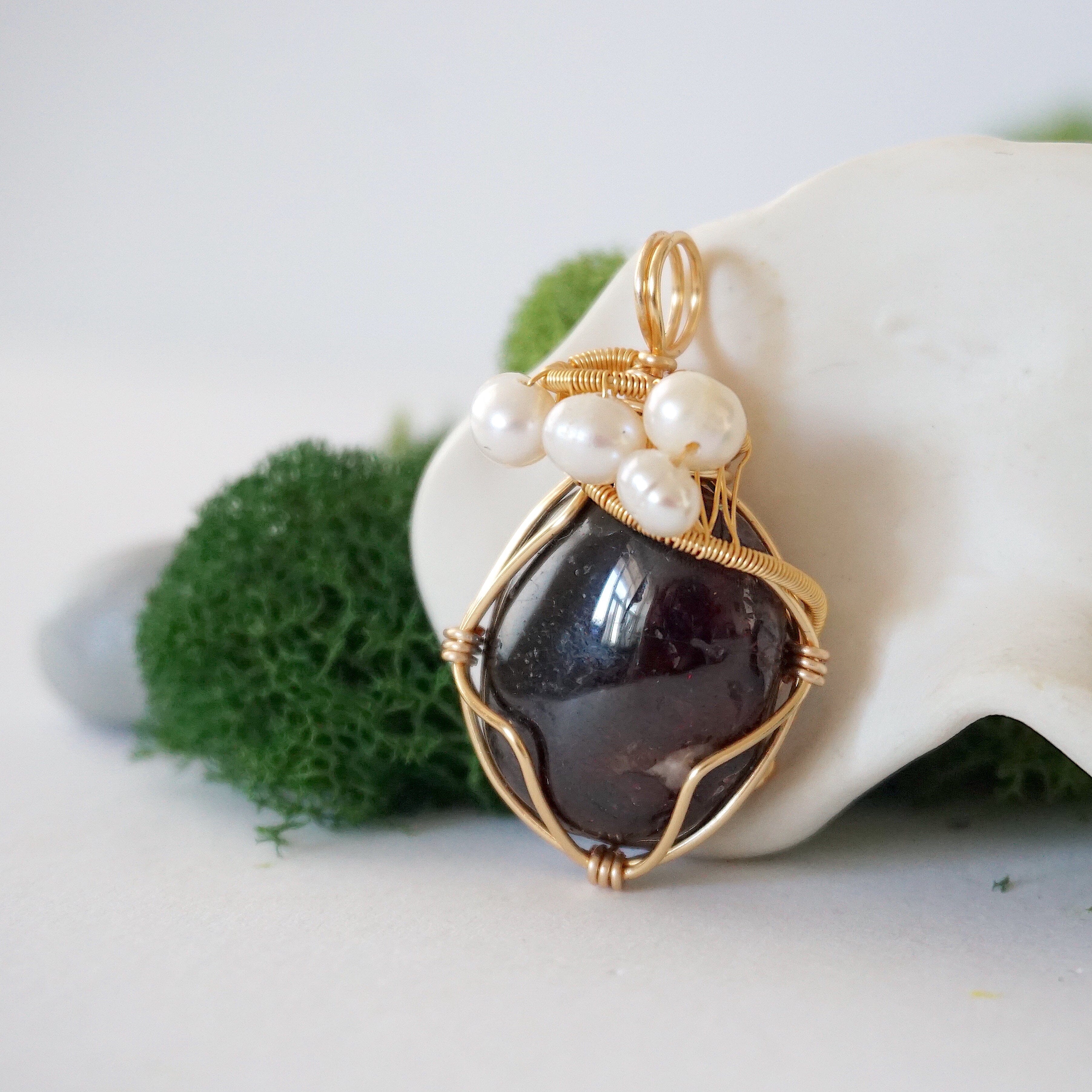 Elegant Garnet and Pearl Necklace – 14K Gold Plated Jewelry for Women | Perfect for Weddings, Parties & Special Occasions