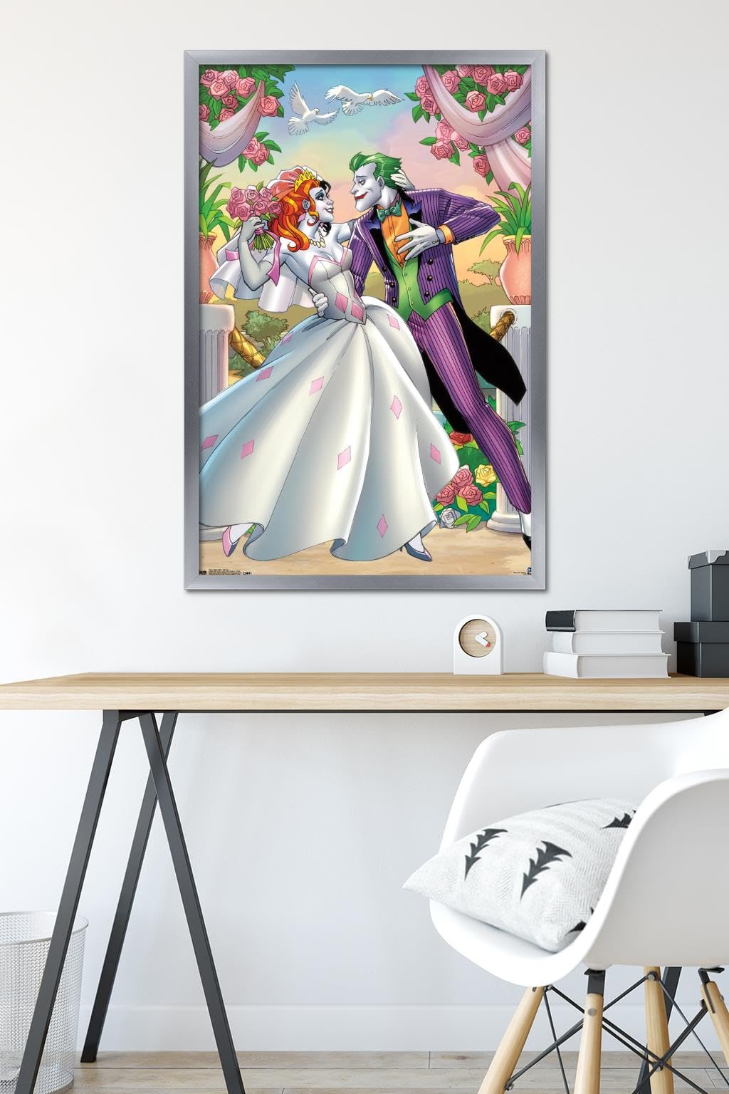 DC Comics Harley Quinn Romance Wall Poster - 22.375