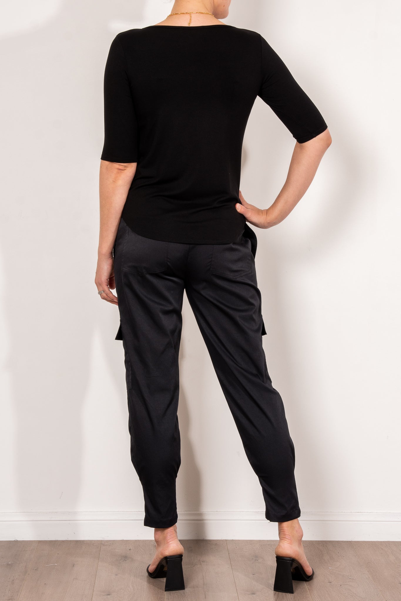 Mela Purdie Active Cargo Stretch Chintz Pants - Comfortable Workout & Travel Joggers for Women - Perfect for Yoga, Gym, and Outdoor Adventures