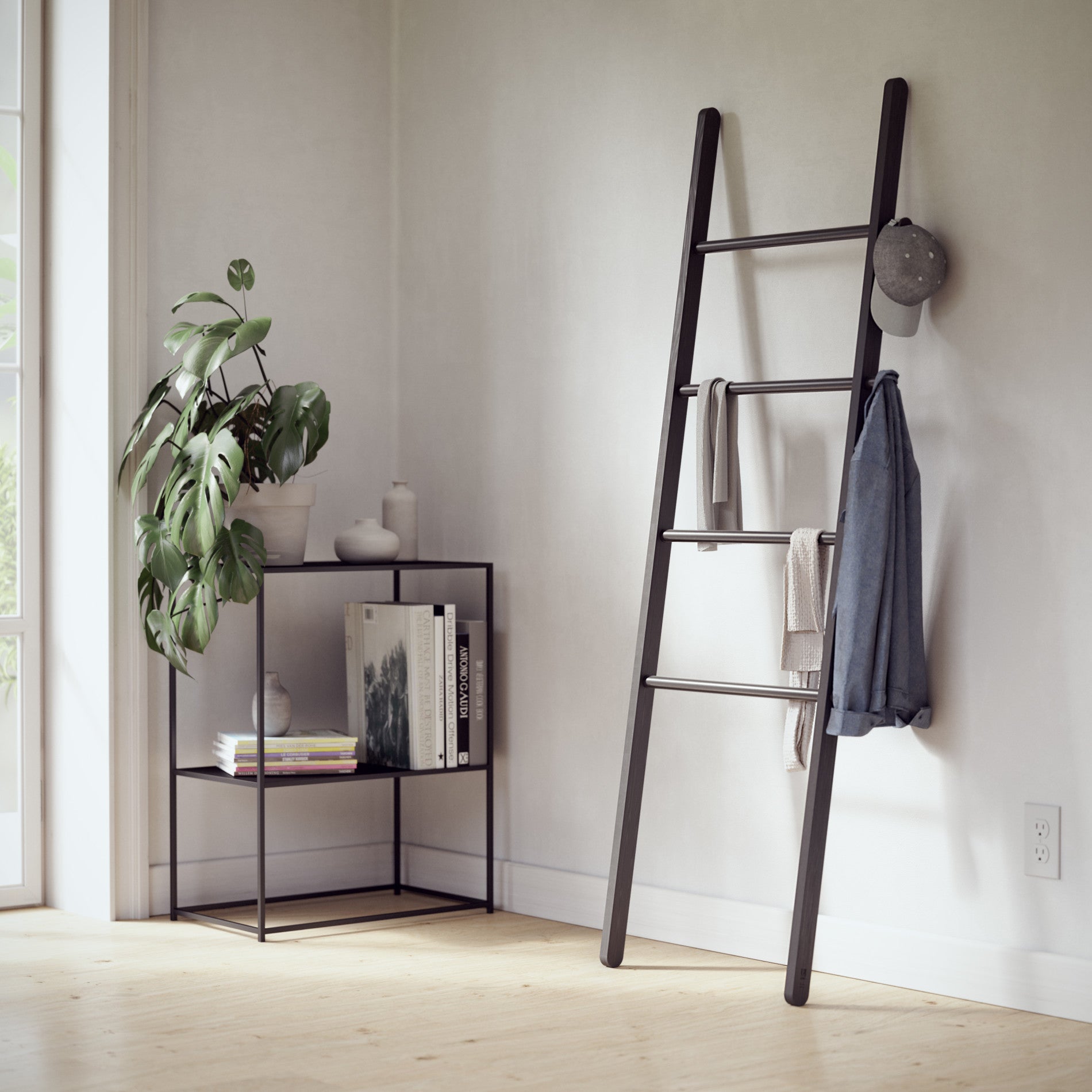 Leana Ladder 24545394 - Heavy Duty Aluminum Extension Ladder for Home & Construction Use | Indoor & Outdoor Safety Climbing Tool for Roofing, Painting & Maintenance