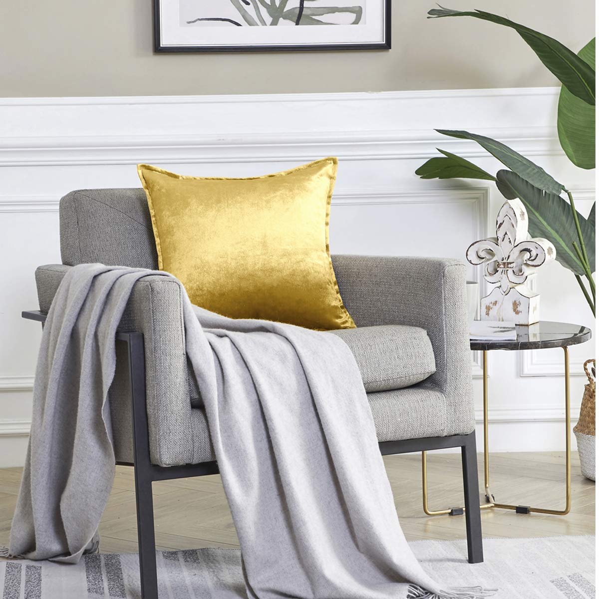 Luxury Gold Velvet Decorative Throw Pillow Covers 22x22 Inches - Set of 2 Square Couch Sofa Pillow Covers for Living Room, Bedroom & Home Decor - Soft & Elegant Accent Pillows for Couch, Sofa or Chair
