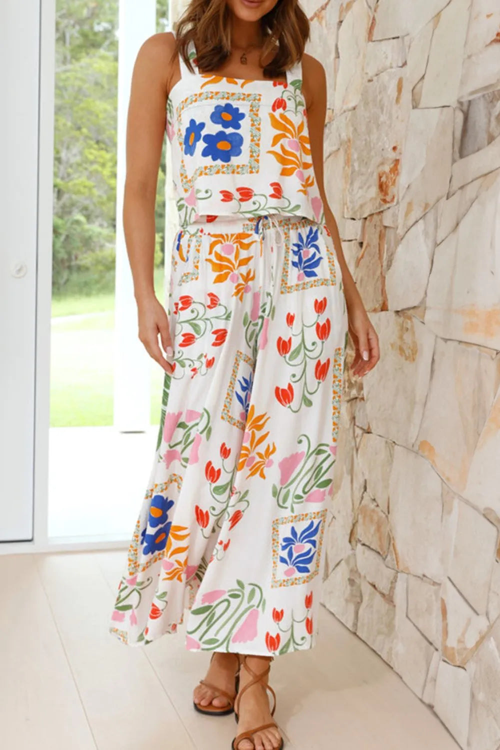 Stylish Floral Print Square Neck Resort Top & Pants Set - Perfect for Beach Vacations, Summer Getaways and Tropical Holidays