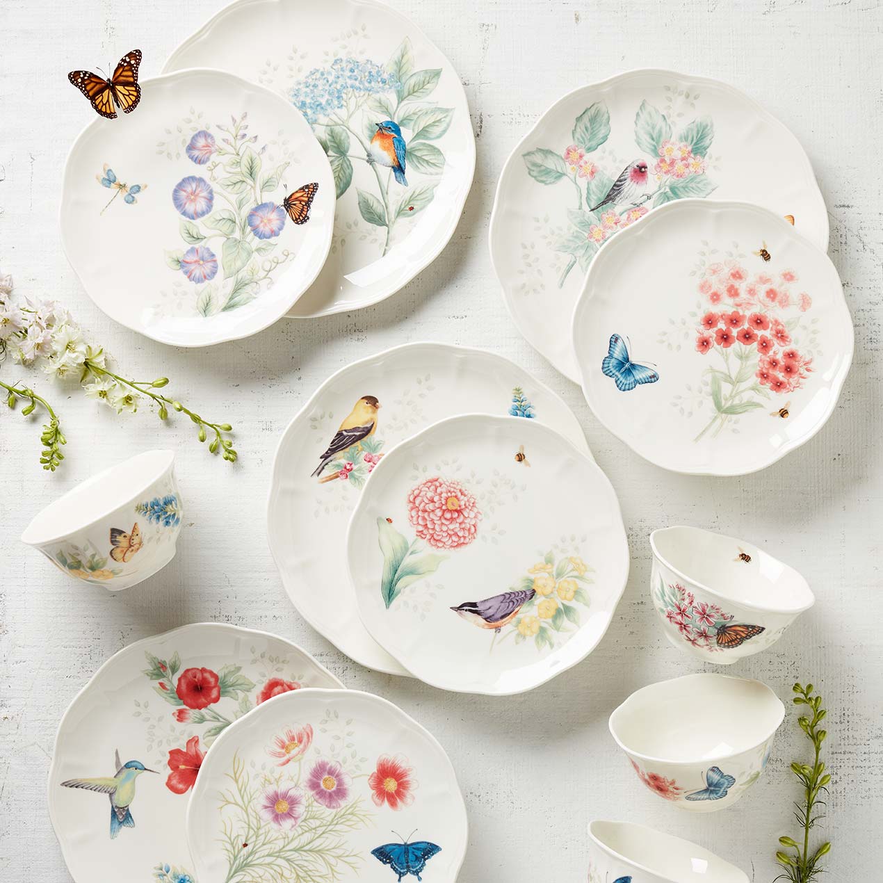 Butterfly Meadow Flutter 12-Piece Dinnerware Set - Elegant Porcelain Plates, Bowls & Cups for Family Dining, Parties & Home Decor