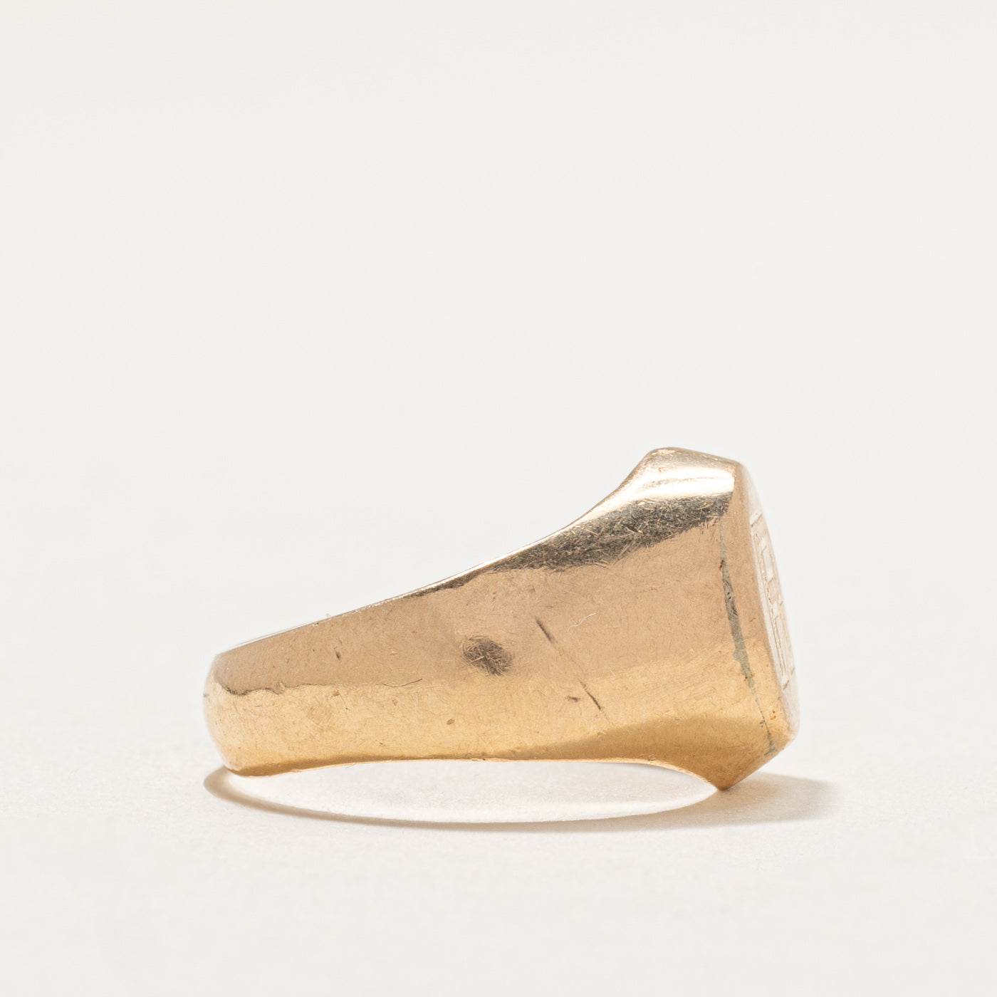 14K Yellow Gold Initial R Signet Ring for Women - Size 3.5 - Elegant Monogram Jewelry Gift for Her - Perfect for Engraving, Birthdays & Anniversaries