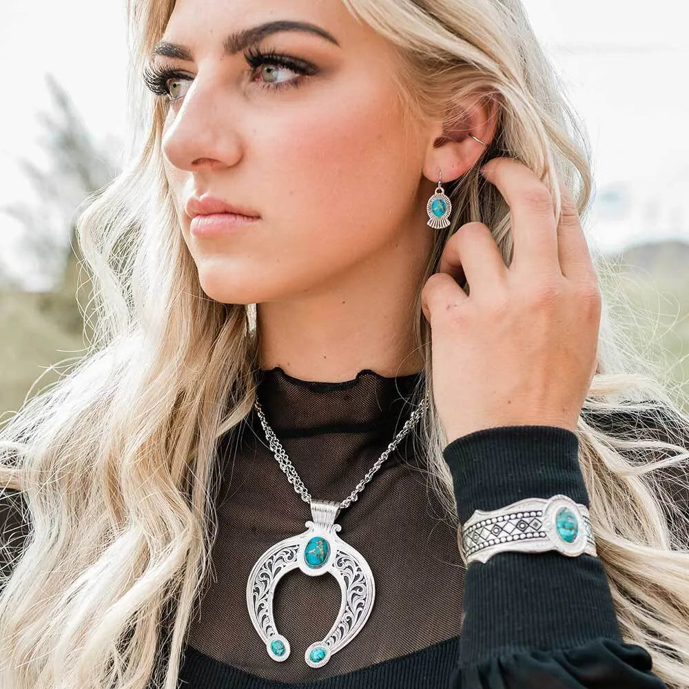 Romancing the Stone Squash Blossom Necklace | Vintage Southwest Turquoise Jewelry | Perfect for Boho Fashion & Western Style Outfits