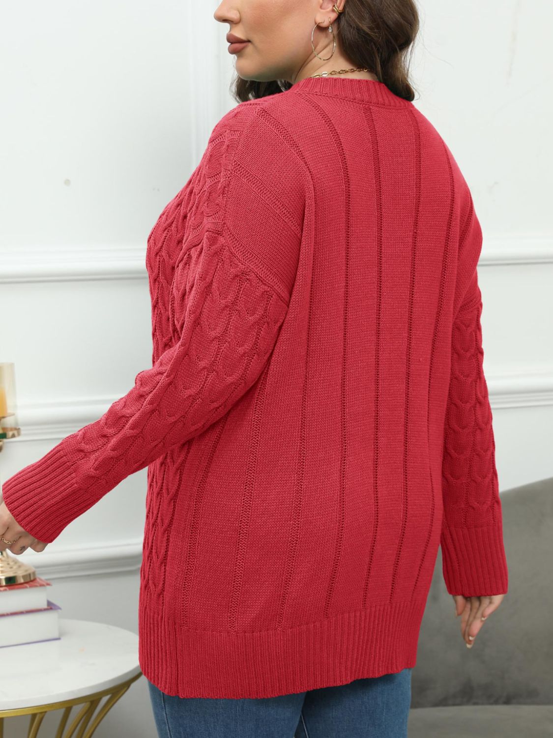Plus Size Round Neck Long Sleeve Sweater for Women - Soft & Cozy Winter Knit Pullover - Perfect for Casual Wear, Office & Holiday Outfits
