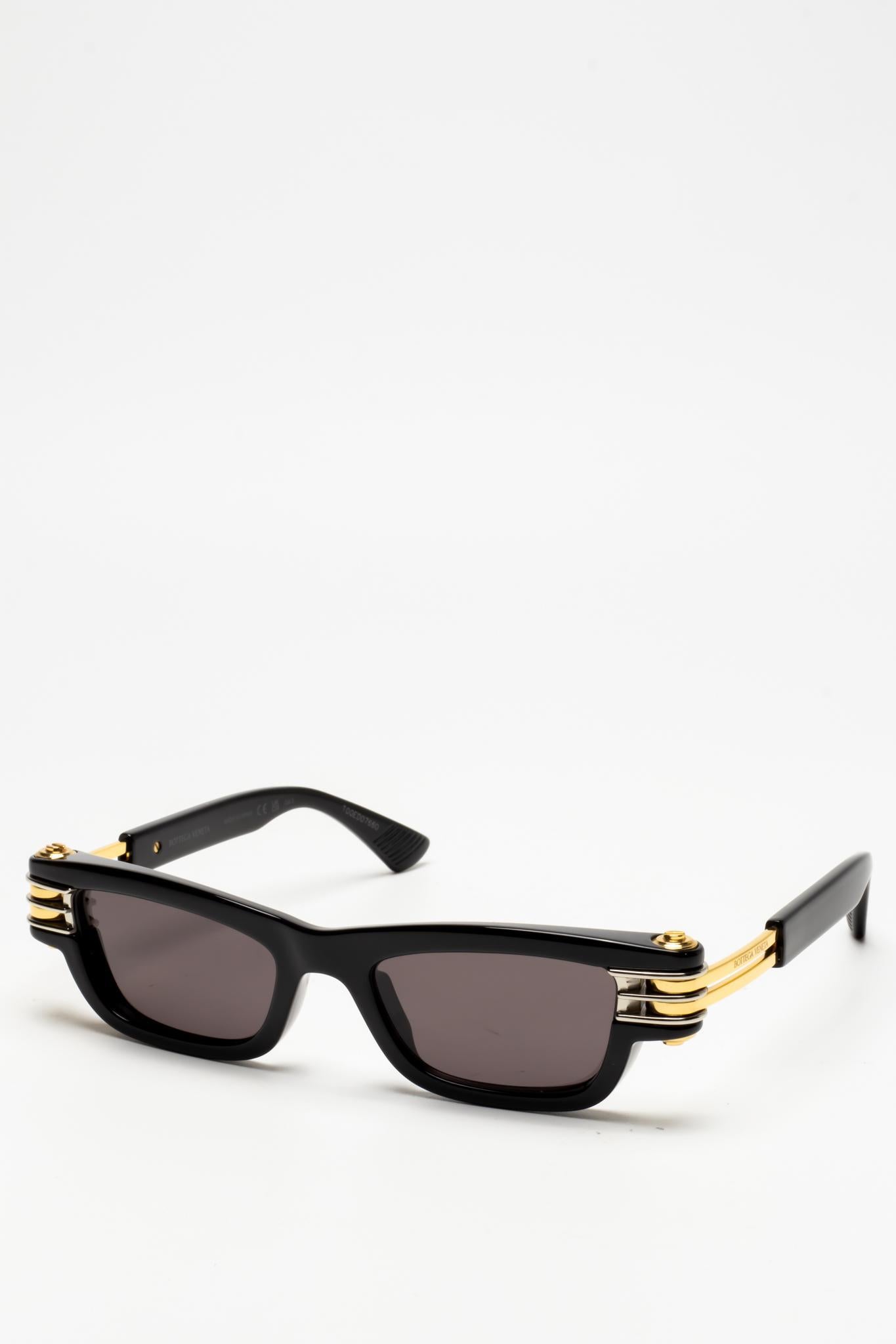 BOTTEGA VENETA BV1308S 001 Sunglasses - Luxury Designer Shades for Women & Men | Perfect for Outdoor Activities, Beach Vacations & Fashion Statements