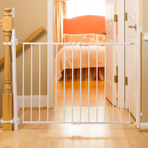 Qdos Extending SafeGate - Expandable Baby Safety Gate for Doorways & Stairs | Perfect for Childproofing Homes & Pet Barriers