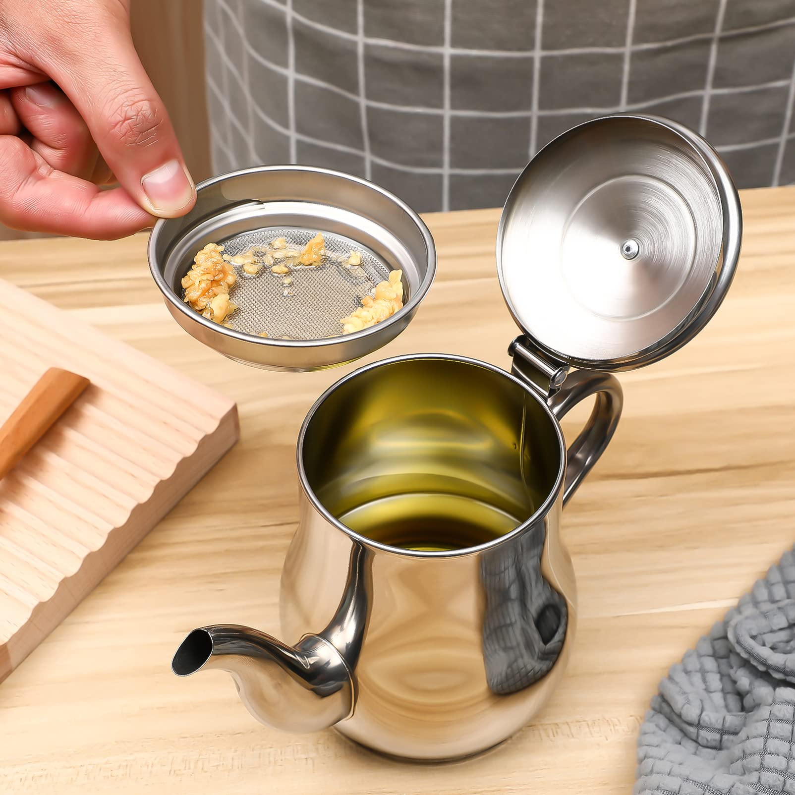 Angoily 24oz Stainless Steel Olive Oil Dispenser with Removable Strainer - Bacon Grease Container for Kitchen, Cooking, Frying, Baking & BBQ - Perfect for Pancakes, Salads & Grilling (Silver)