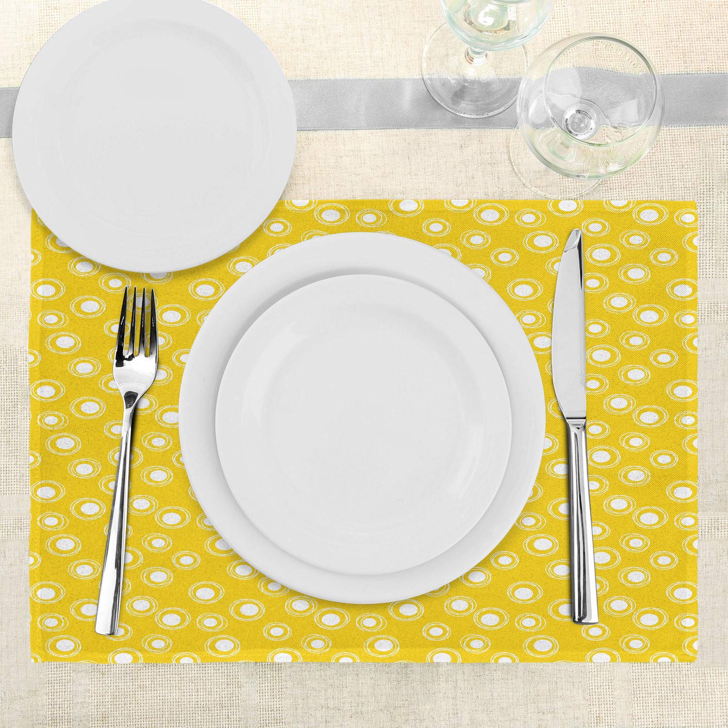 Ambesonne Yellow and White Place Mats Set of 4 - Washable Fabric Table Mats with White Round Spots & Sketchy Circles Design - Perfect for Dining Room, Kitchen Table Decor & Holiday Dinner Parties
