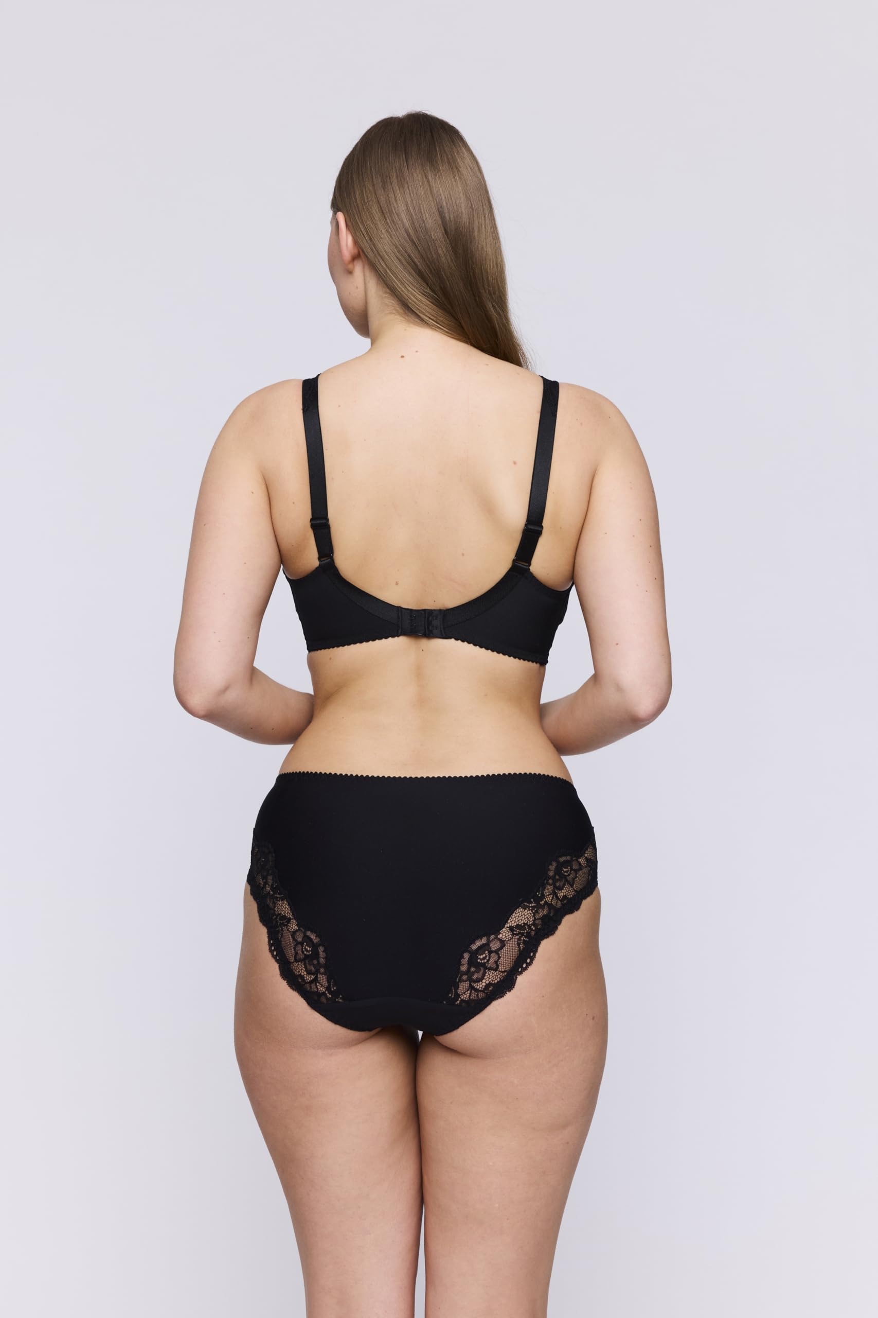 PrimaDonna Madison Side Support Bra 38C Noir - Full Coverage Underwire Bra for Women with Comfortable Side Support | Perfect for Everyday Wear, Work & Special Occasions