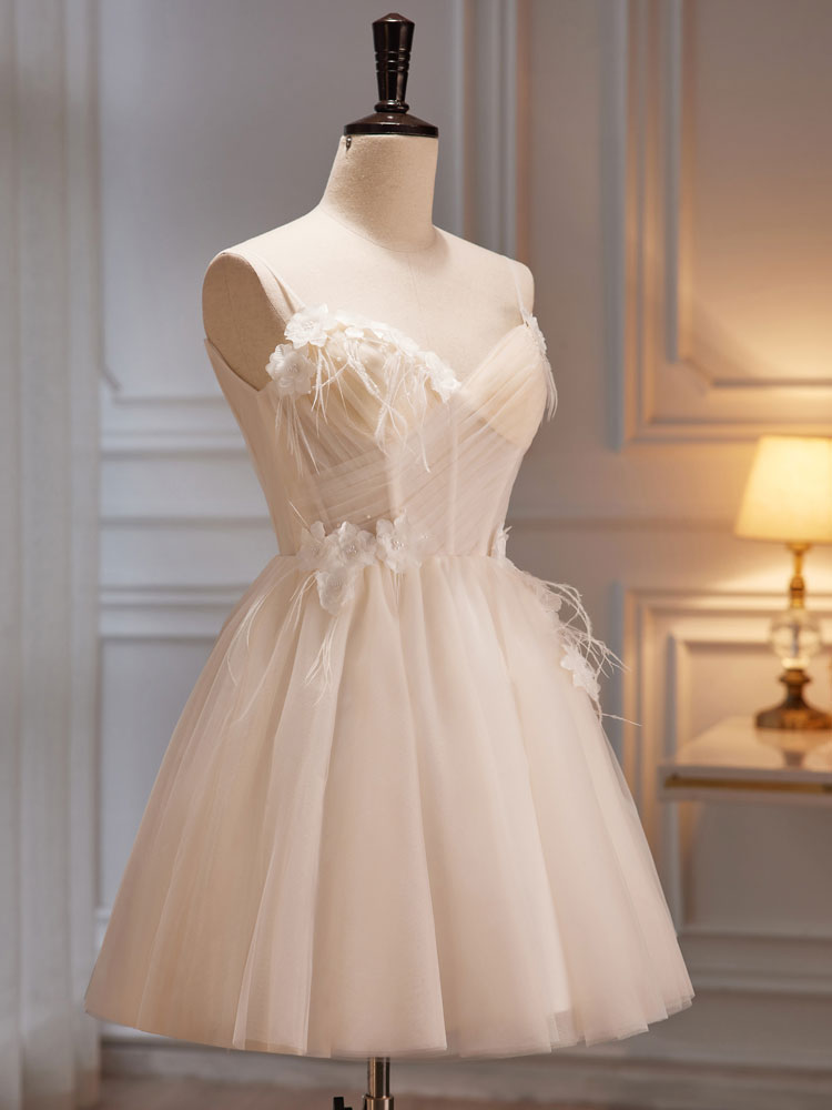 Elegant A-Line V-Neck Tulle Short Prom Dress in Light Champagne - Perfect for Homecoming, Cocktail Parties & Special Occasions