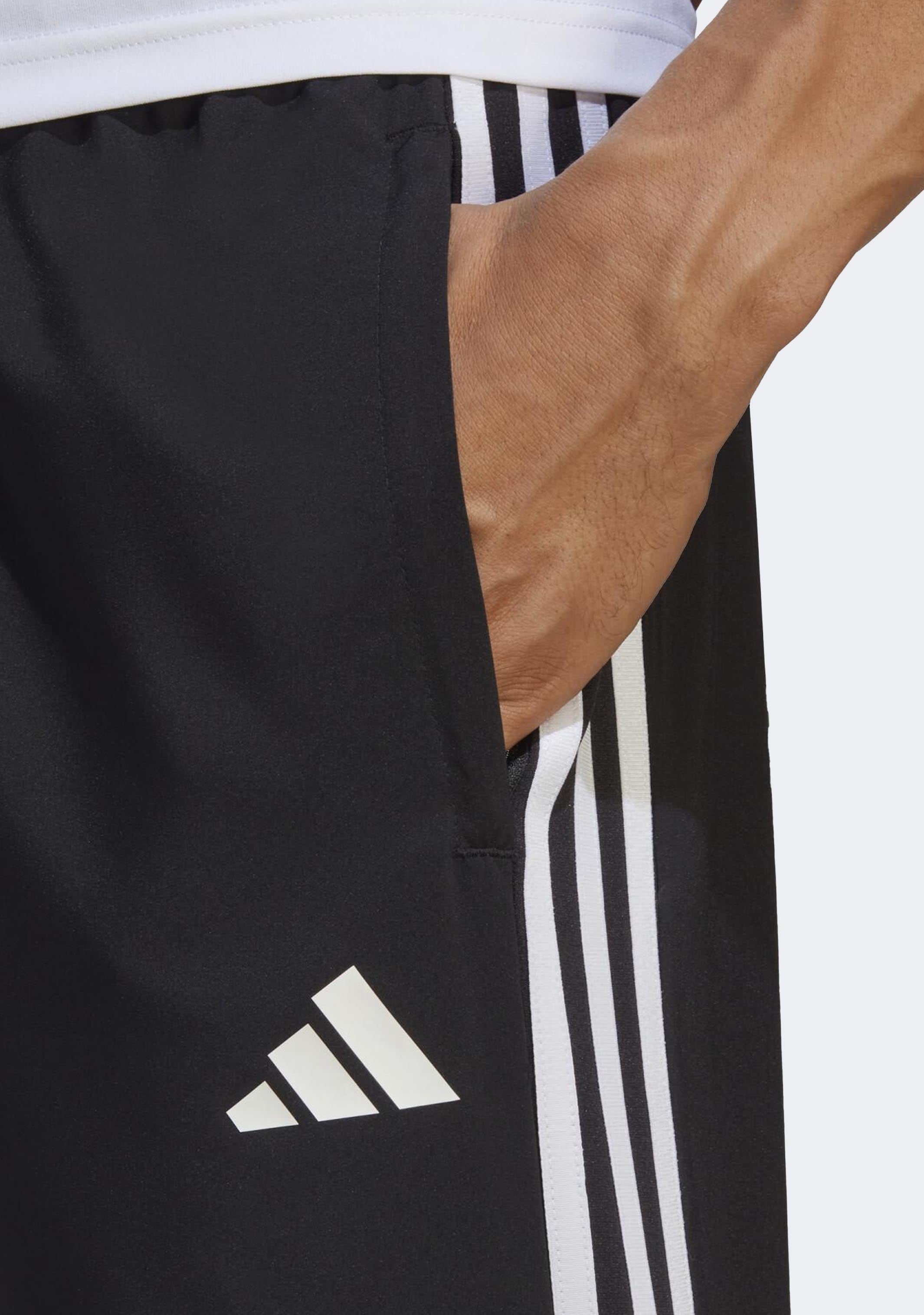Adidas Men's Tiro 23 League Woven Training Pants - Lightweight, Breathable & Comfortable Soccer Joggers for Gym, Running & Casual Wear