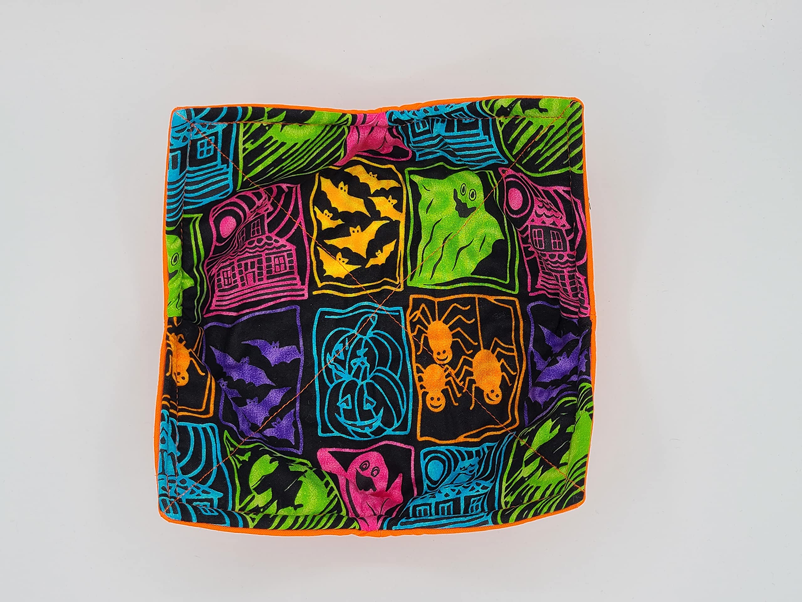Spooky Halloween Microwave Cozy - Reversible Microwaveable Potholder with Bats, Witches, Ghosts & Pumpkins - Haunted House Design Bowl Holder - Non-Candy Trick or Treat Gift for Teachers (Handmade Under $10) - Perfect for Halloween Parties, Kitchen Decor & Cozy Fall Gatherings