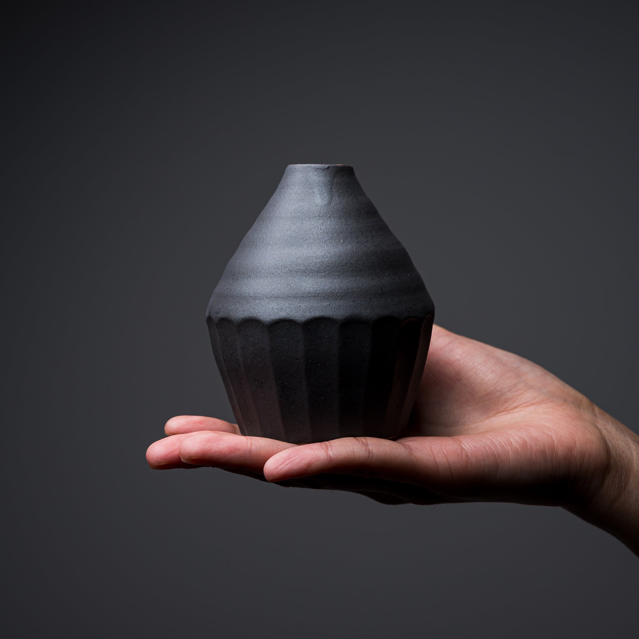 Wakasama Kiln Diamond Vase - Handcrafted Ceramic Art Piece with Two Color Options | Perfect for Home Decor, Wedding Centerpieces & Luxury Gifts
