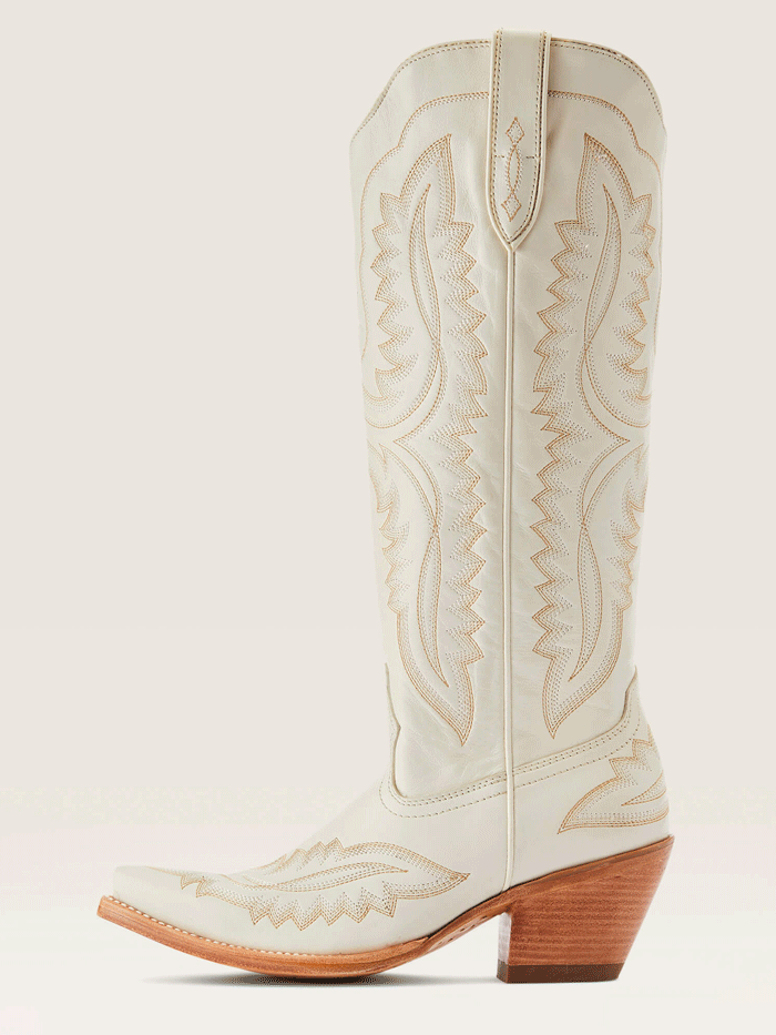 Ariat Women's Casanova Western Boots - Blanco Cowgirl Boots for Country Dancing & Riding | Comfortable & Stylish Western Fashion for Women