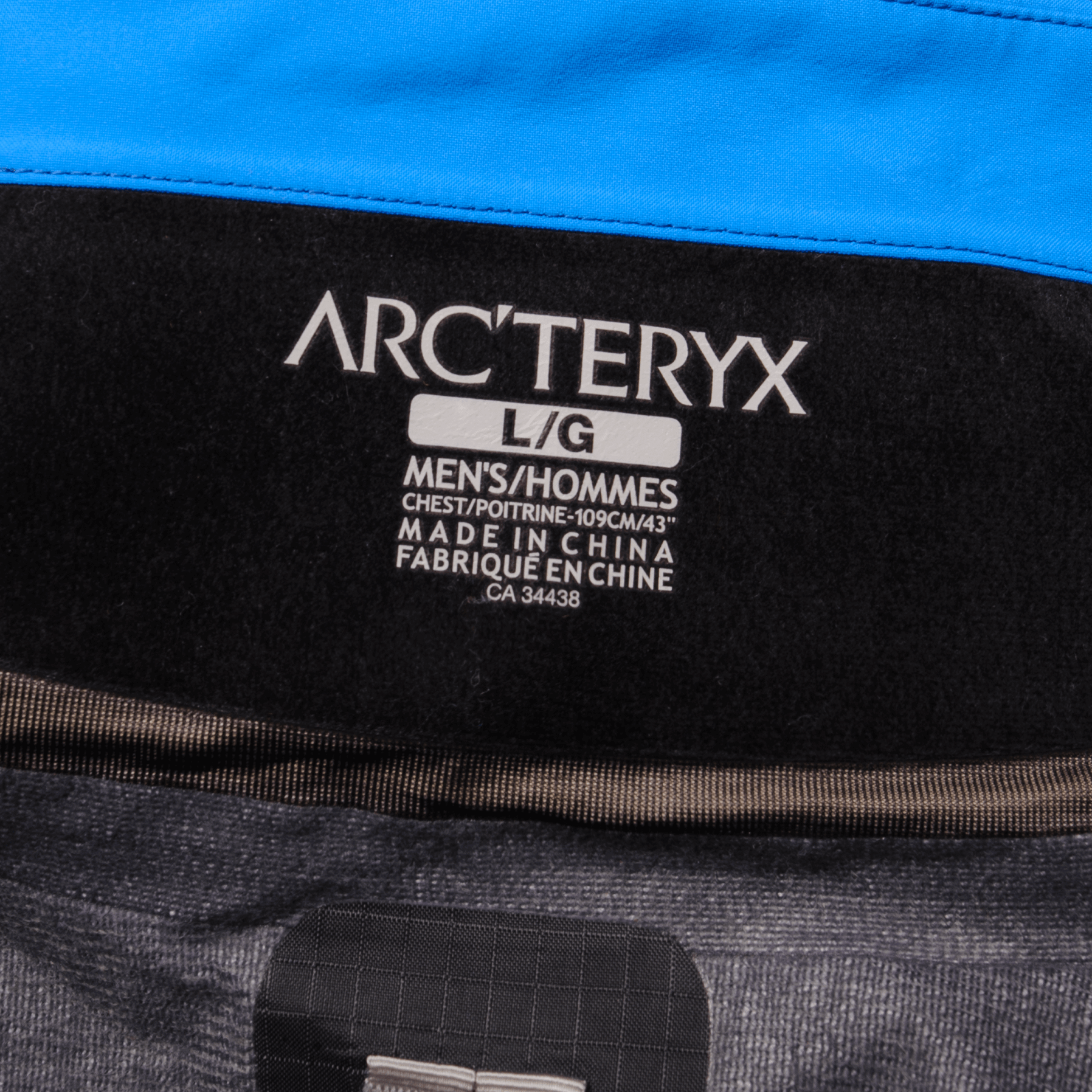 Arc'teryx Gore-Tex Pro Jacket - Men's Large - Waterproof & Breathable Hiking Shell for Outdoor Adventures