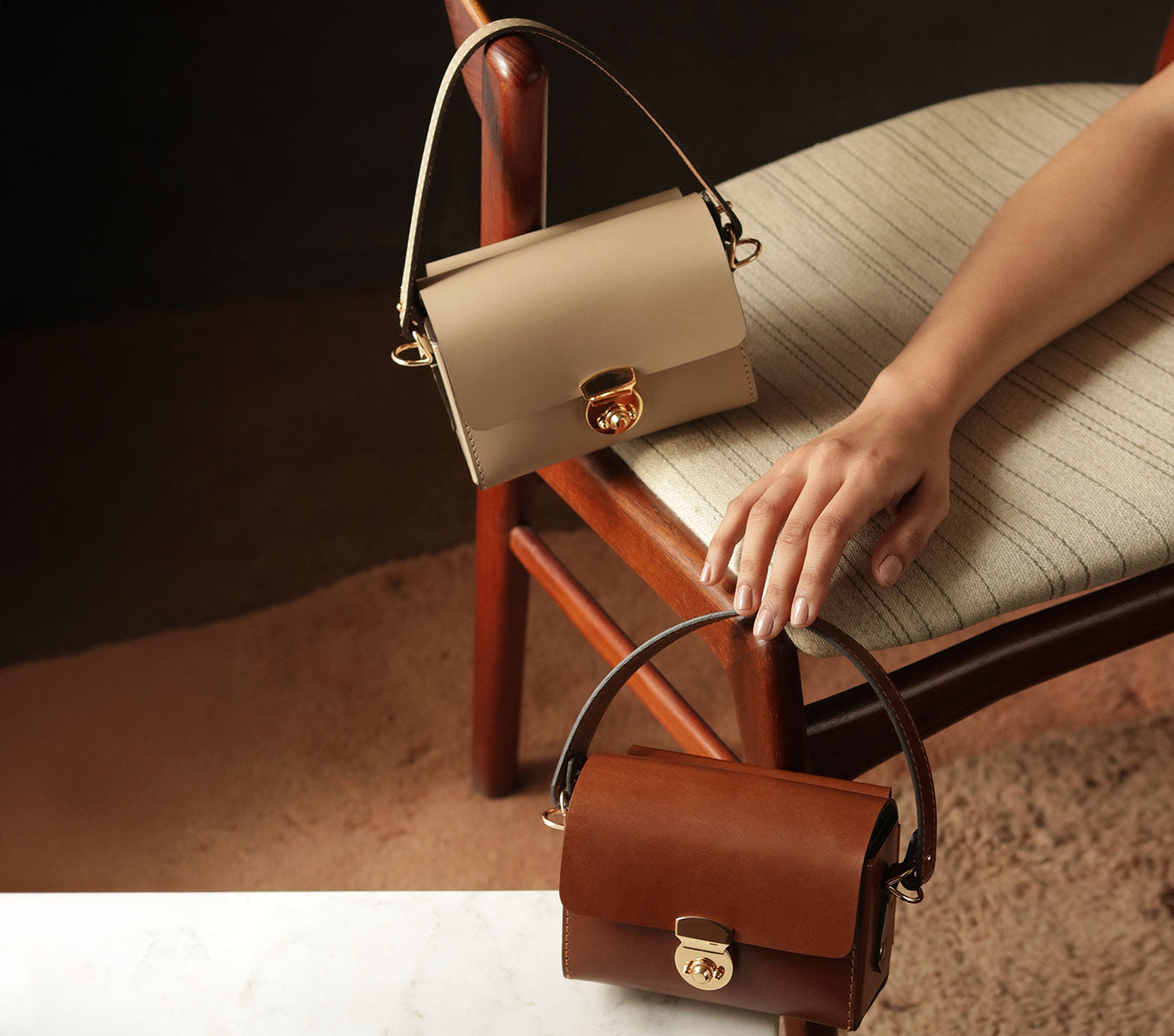 Mini Saddle 02 Crossbody Bag - Stylish & Compact Leather Shoulder Purse for Women - Perfect for Travel, Shopping & Everyday Use