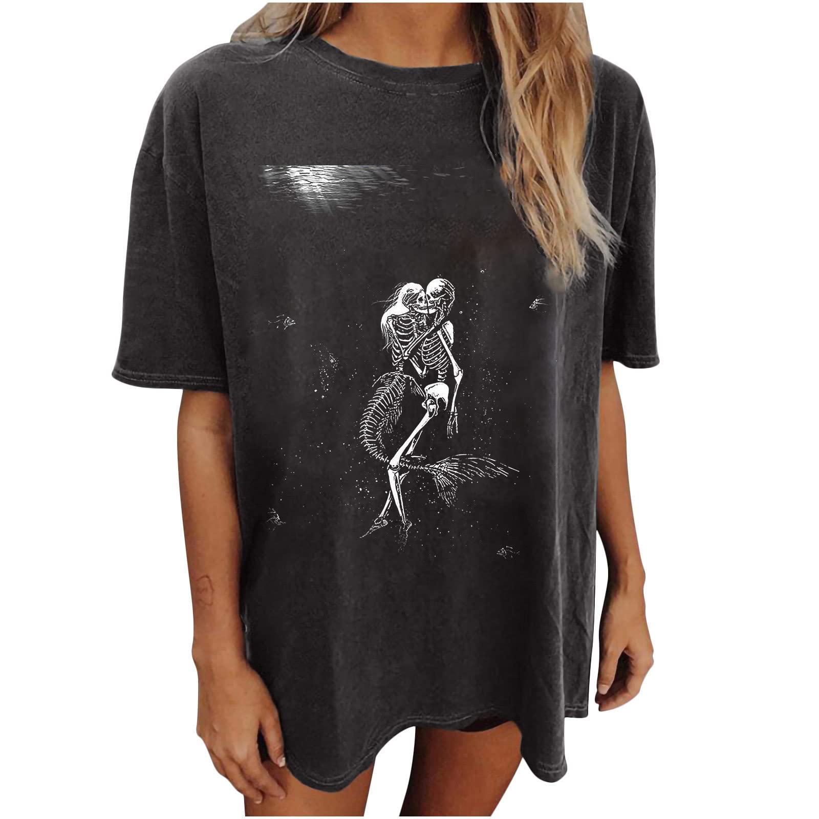 Halloween Skull Print T-Shirt - Gothic Oversized Top for Women | Y2K Vintage Style for Fall & Casual Wear