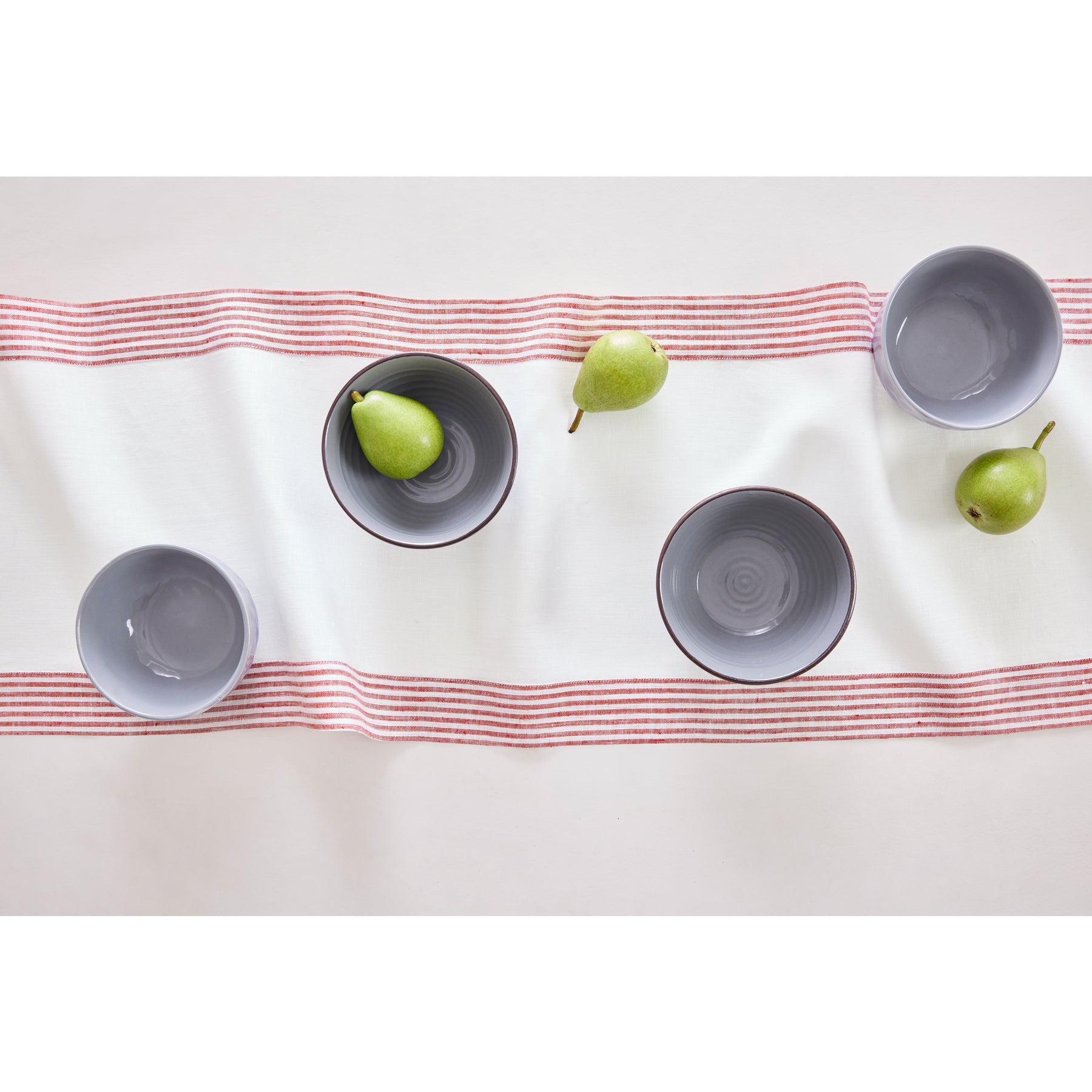 Lucca Table Runner - Elegant Dining Table Decor for Weddings, Holidays & Special Occasions | Perfect for Home & Restaurant Use