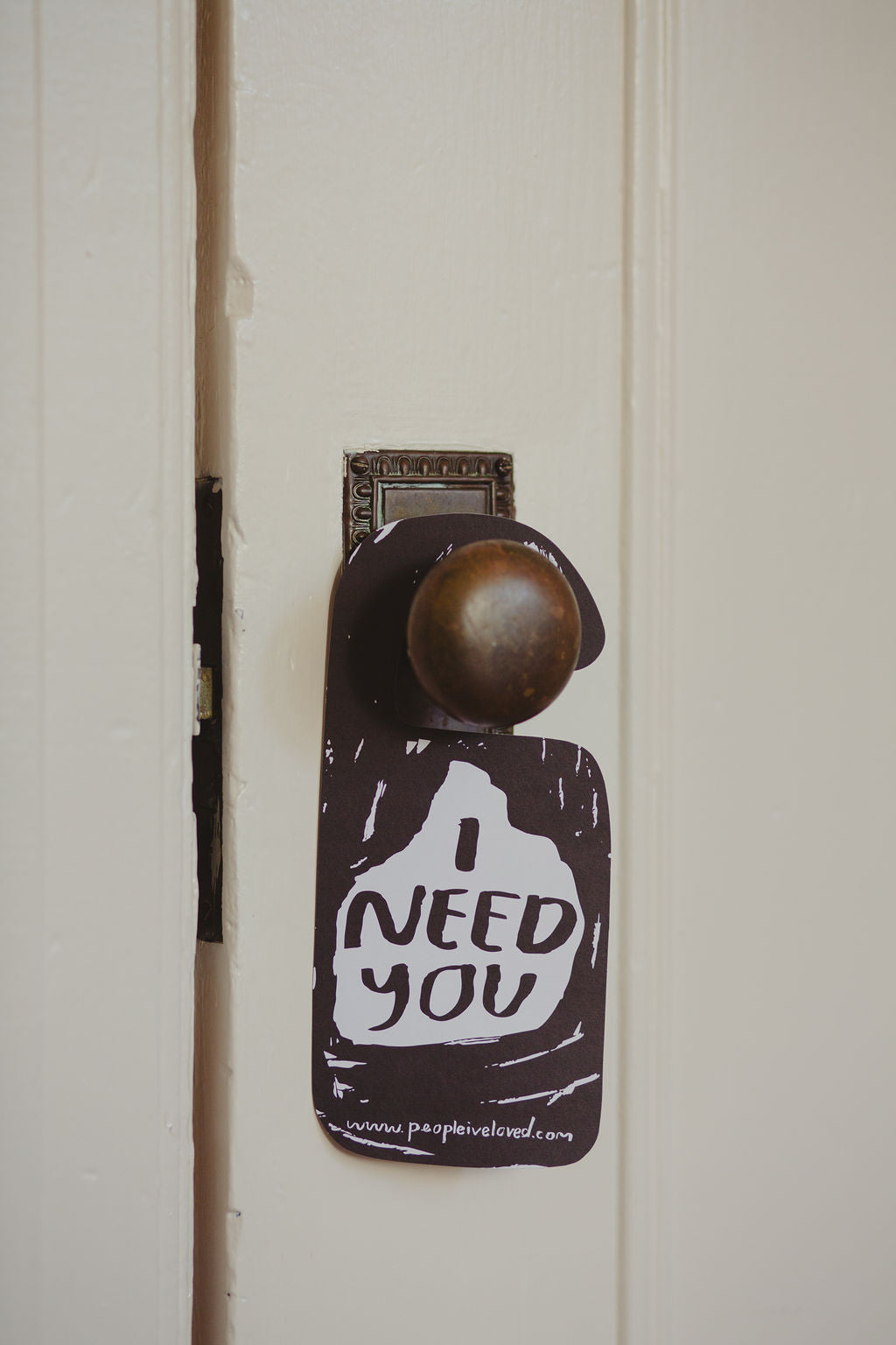Alone Time Door Hanger Sign - Privacy Do Not Disturb Hanging Door Decor for Meditation, Reading & Relaxation - Perfect for Bedrooms, Offices & Self-Care Spaces