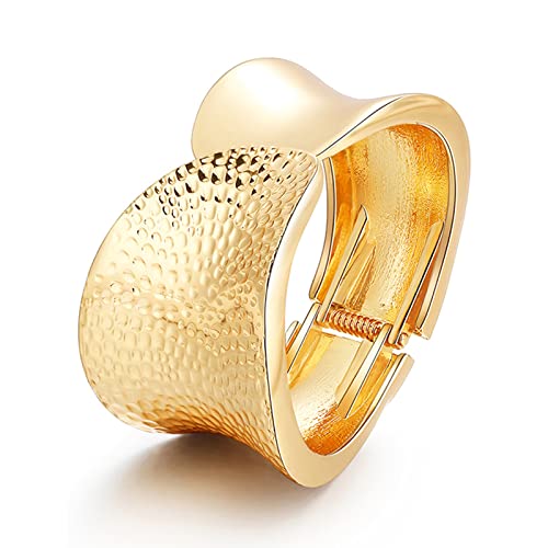Z3:Gold Bangle