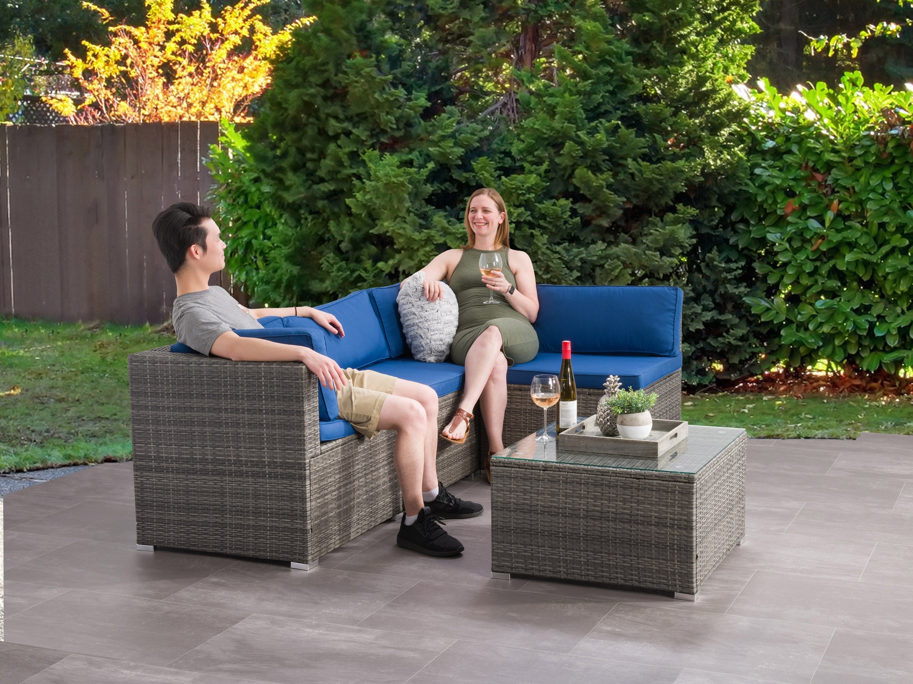 5-Piece Patio Wicker Sectional Sofa Set with Cushions - Outdoor Furniture for Garden, Poolside & Backyard Relaxation