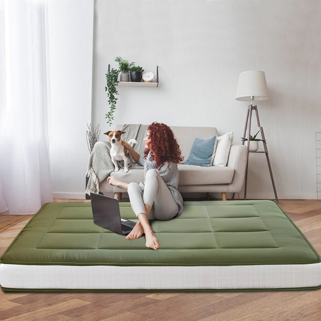 MAXYOYO Padded Japanese Floor Mattress - Green Foldable Roll Up Futon Mattress for Bedroom, Guest Room & Travel | Comfortable Floor Sleeping & Lounging