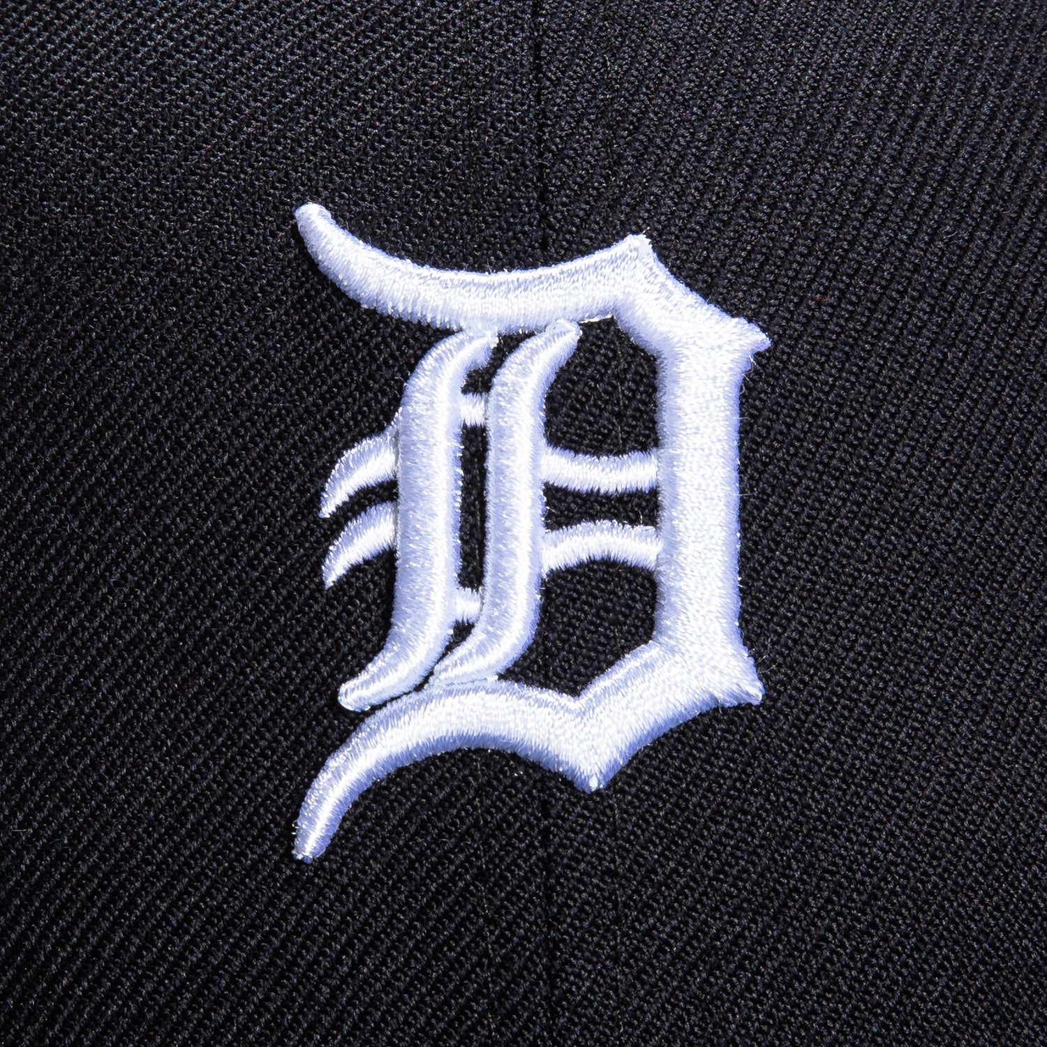 New Era 59Fifty Retro On Field Detroit Tigers Baseball Cap - Navy Blue Adjustable Fitted Hat for Men & Women | Perfect for Baseball Games, Sports Fans & Streetwear Fashion